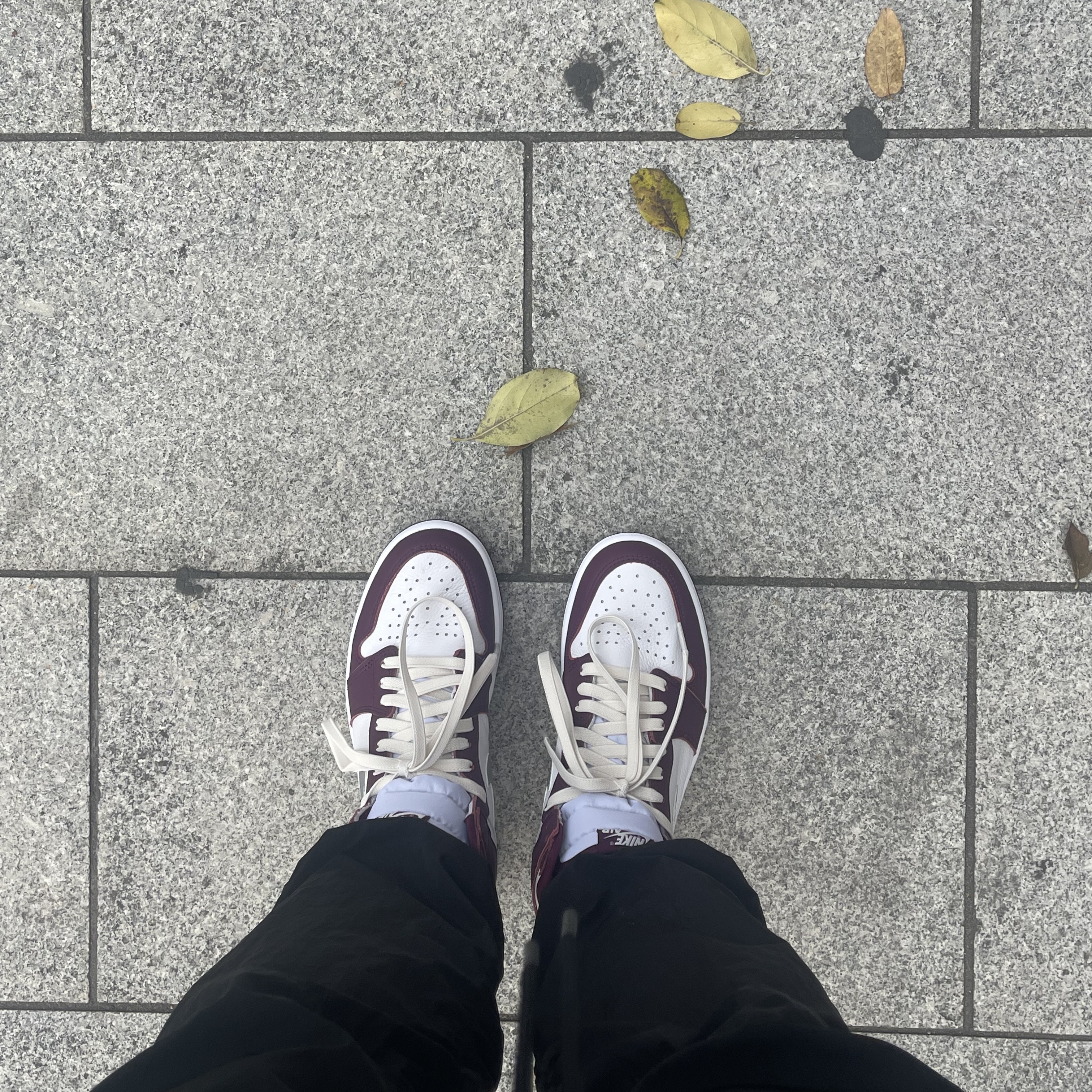 Jordan 1 Retro High OG Bordeaux 착용 스타일