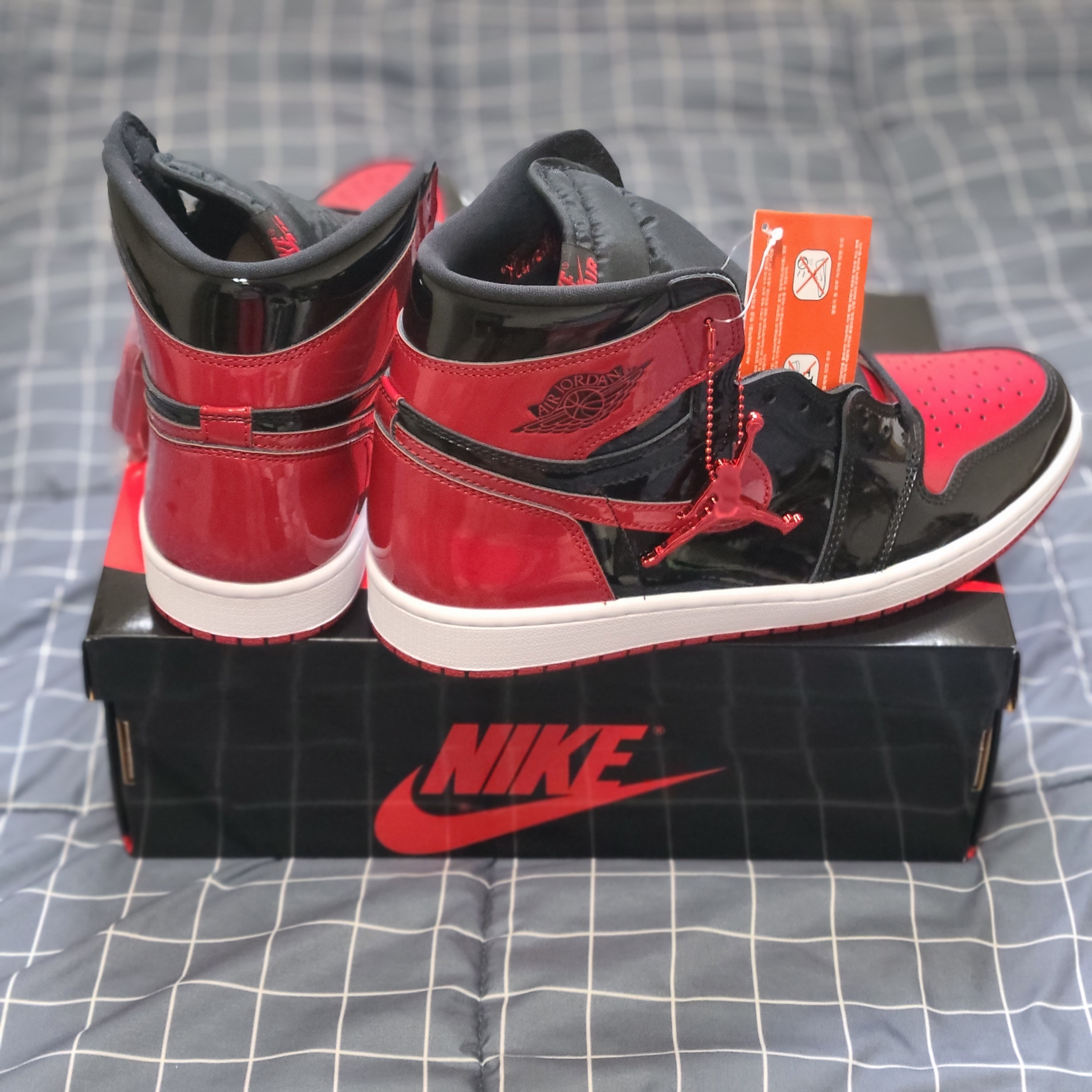 Jordan 1 Retro High OG Patent Bred 착용 스타일