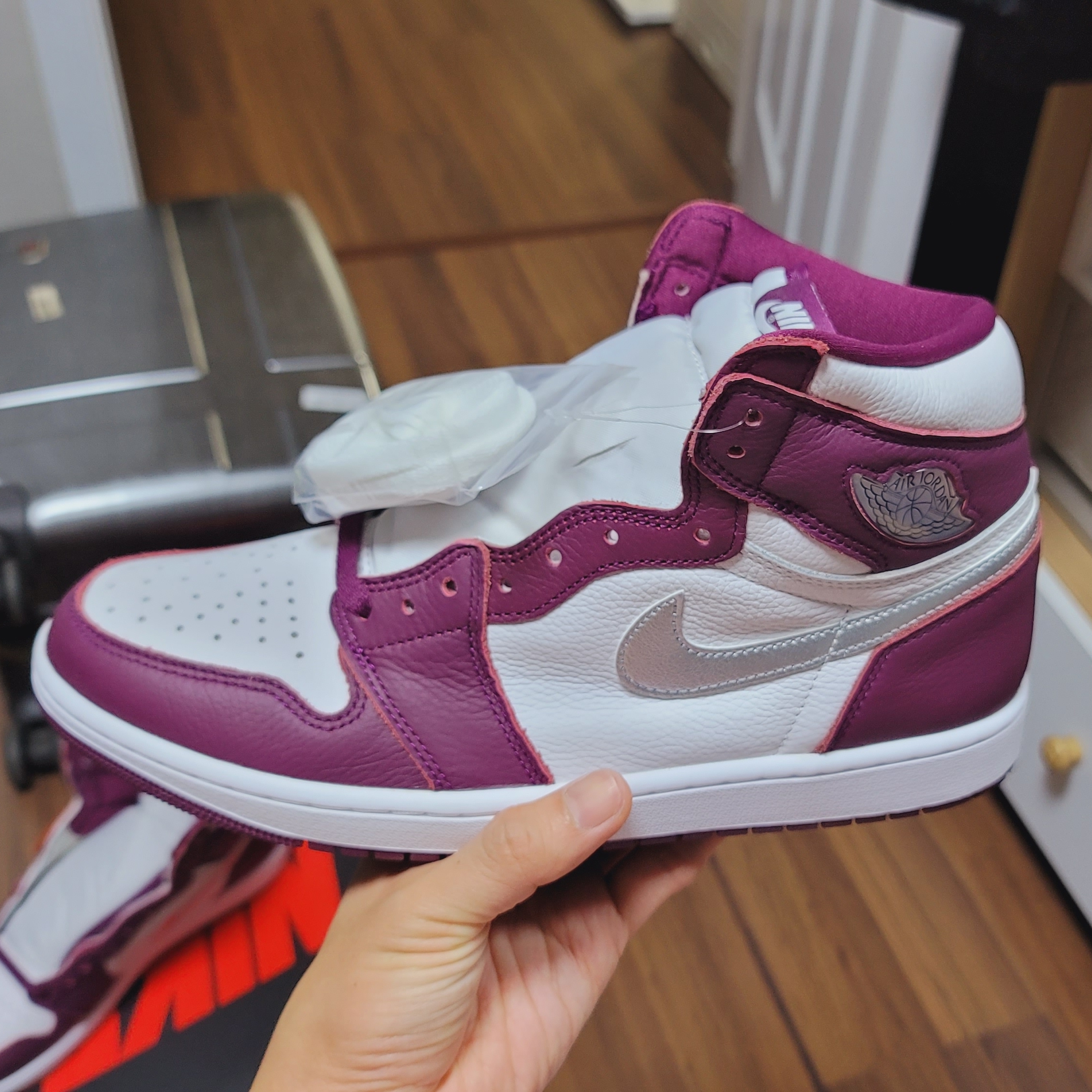 Jordan 1 Retro High OG Bordeaux 착용 스타일