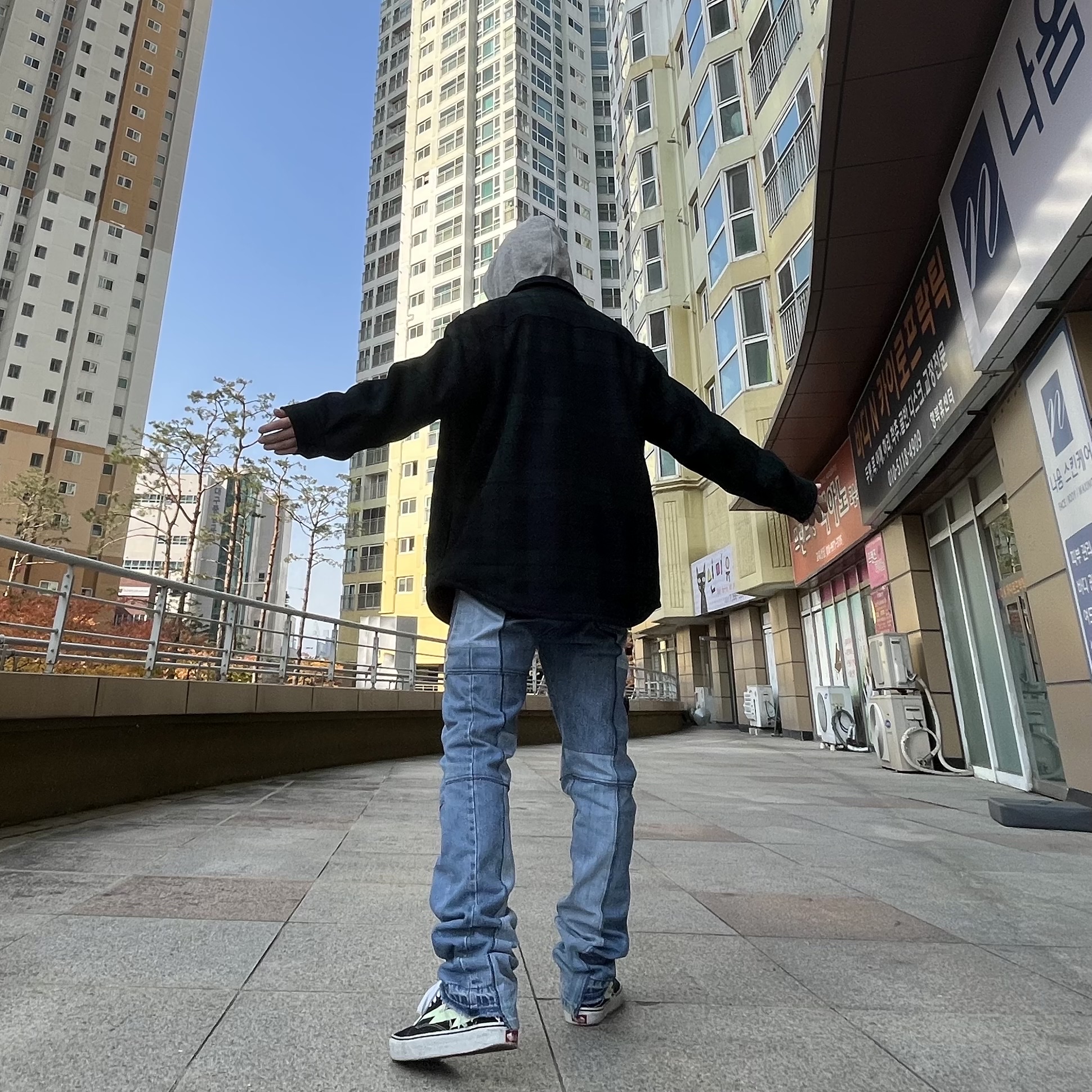 Nike x Drake Nocta Cardinal Stock Essential Hoodie Grey - US/EU 착용 스타일