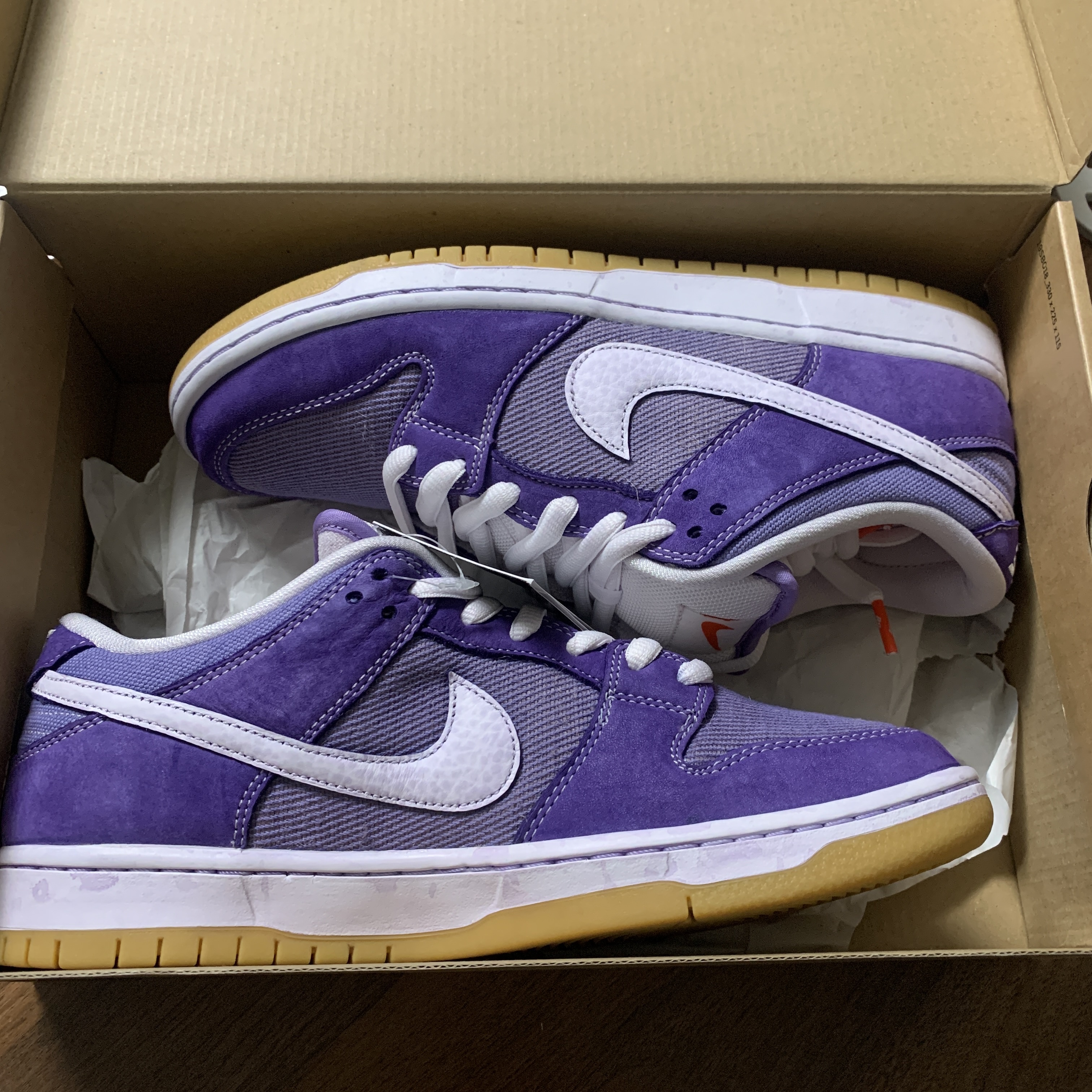 Nike SB Dunk Low Pro ISO Orange Label Lilac 착용 스타일 - 1