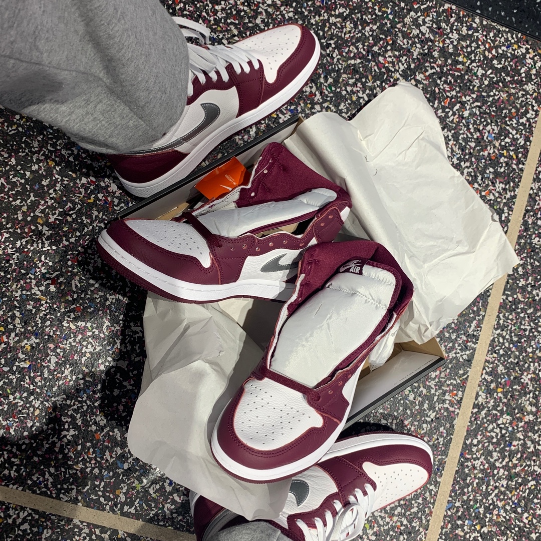 Jordan 1 Retro High OG Bordeaux 착용 스타일