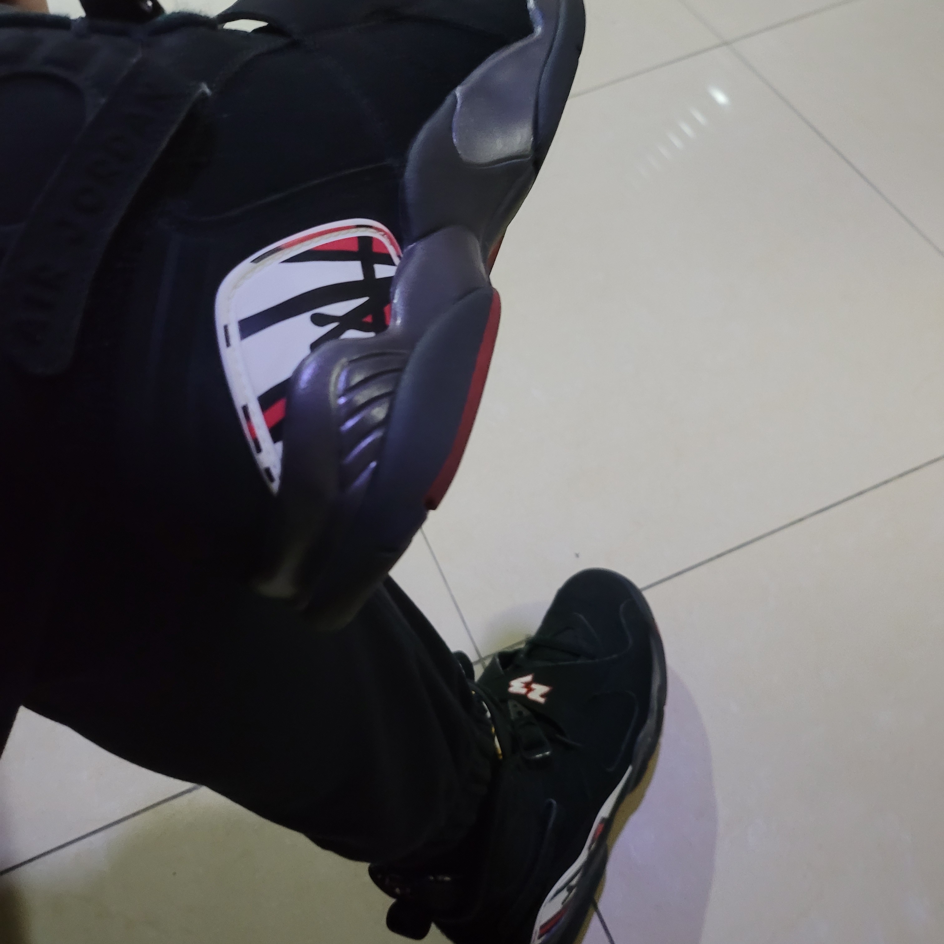 Jordan 8 Retro Playoffs 2013 착용 스타일