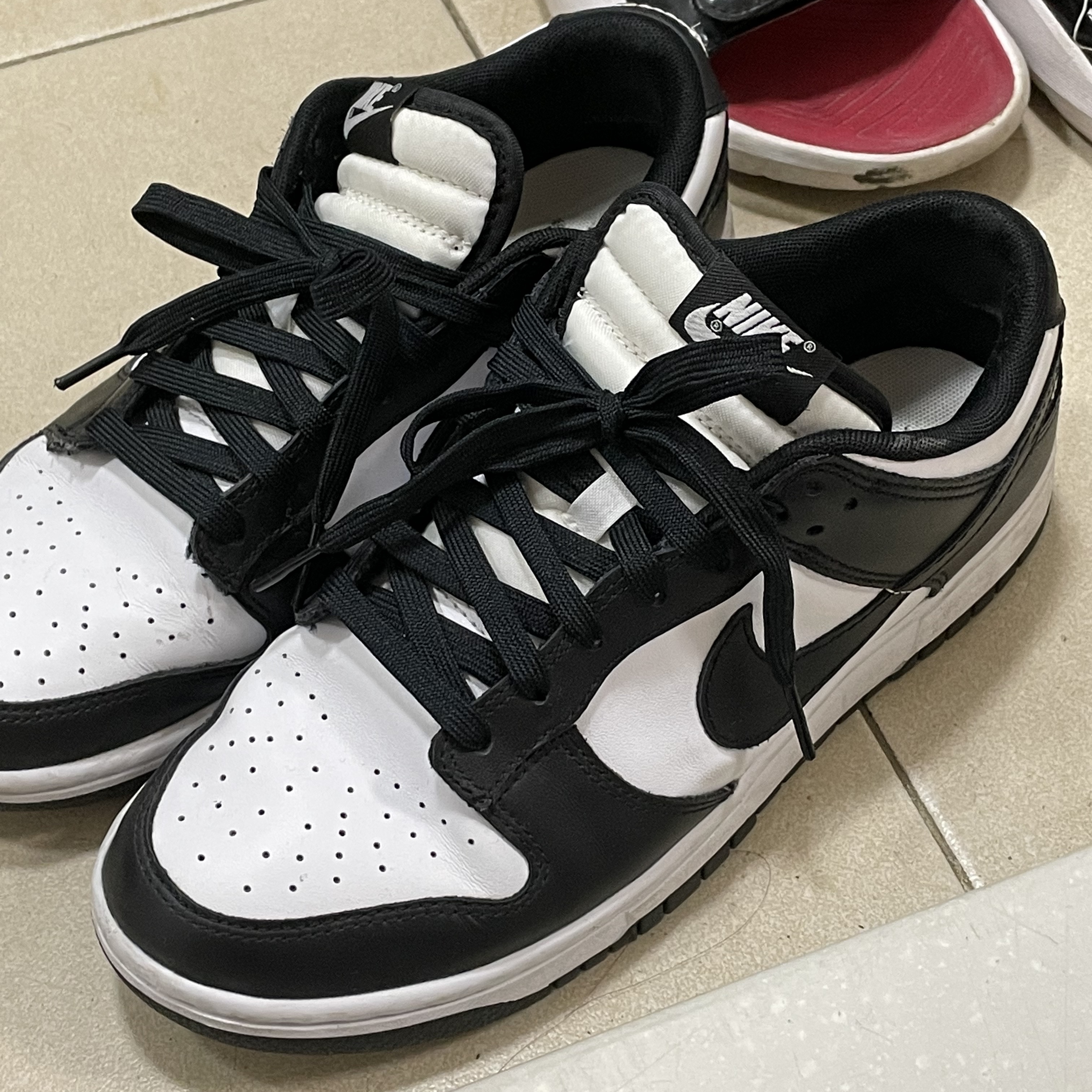 Nike Dunk Low Retro Black 착용 스타일