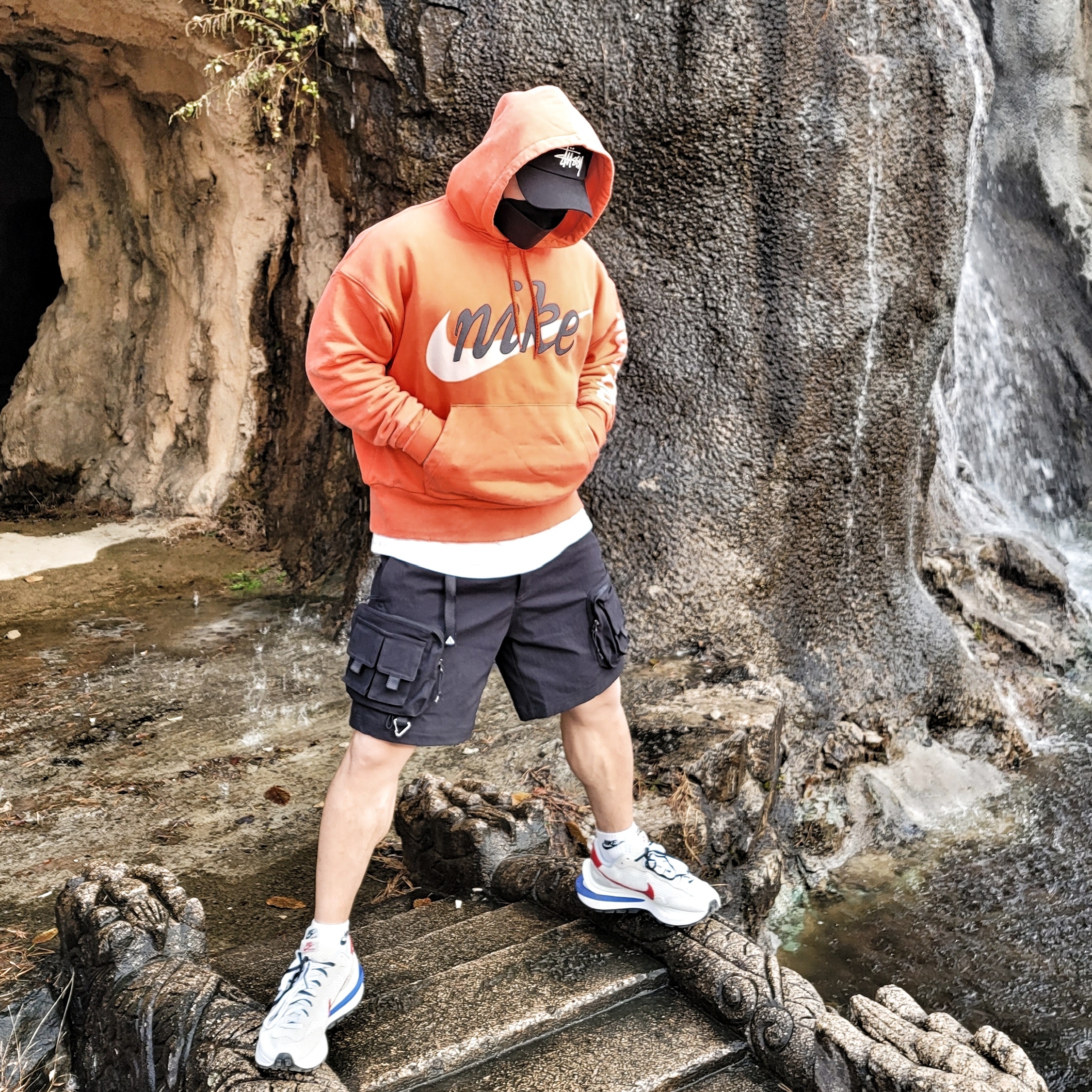 Nike x Cactus Plant Flea Market Shoebox Heavyweight Hooded Pullover Orange - US/EU, Nike ACG Cargo Shorts Black - Asia 착용 스타일 - 2