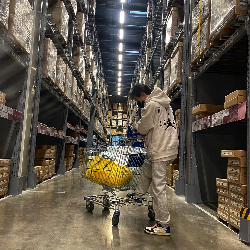 Jordan 1 x Travis Scott x Fragment Retro Low OG SP Military Blue, Jordan x Off-White Hoodie Phantom - Asia 착용 스타일 - 1