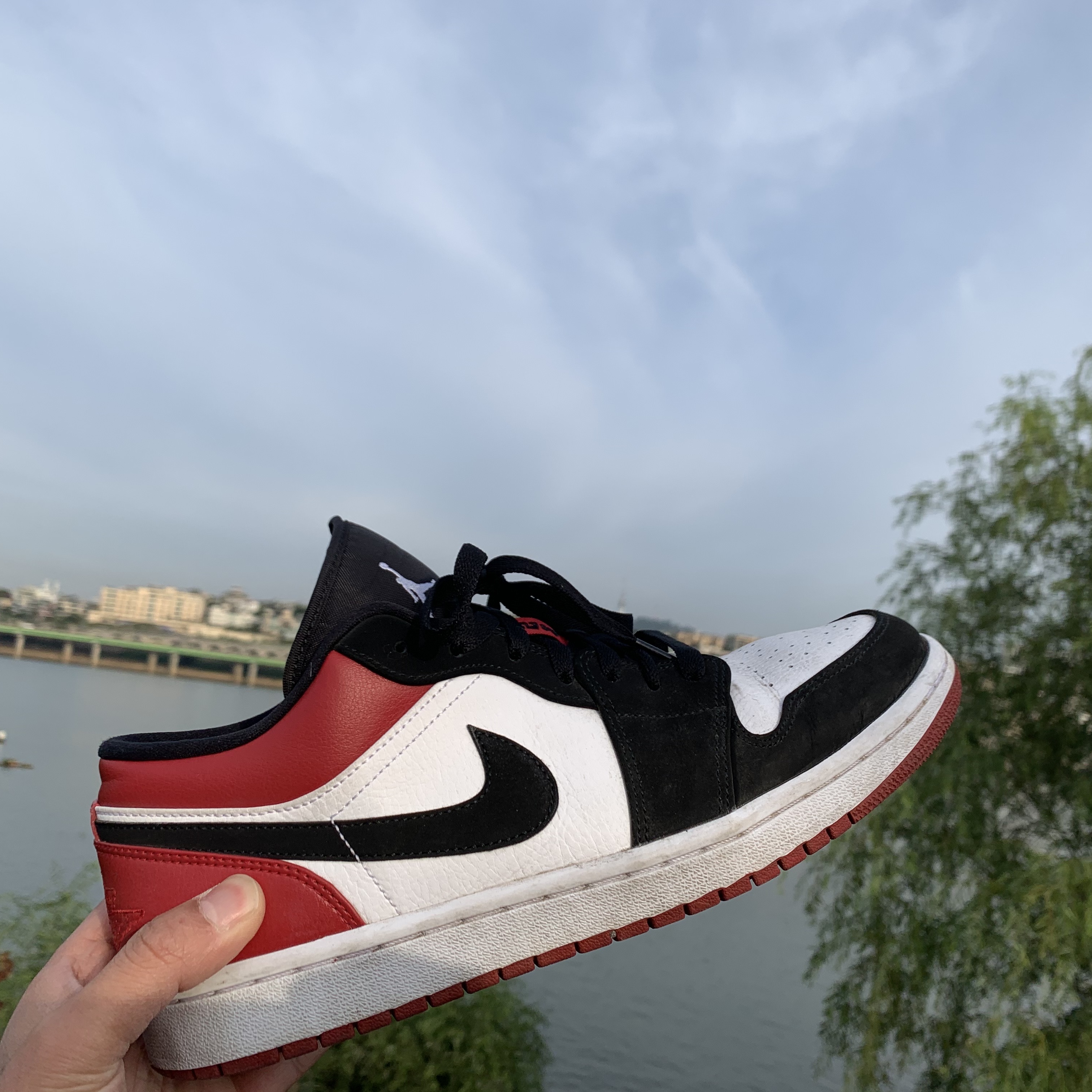Jordan 1 Low Bred Toe 착용 스타일
