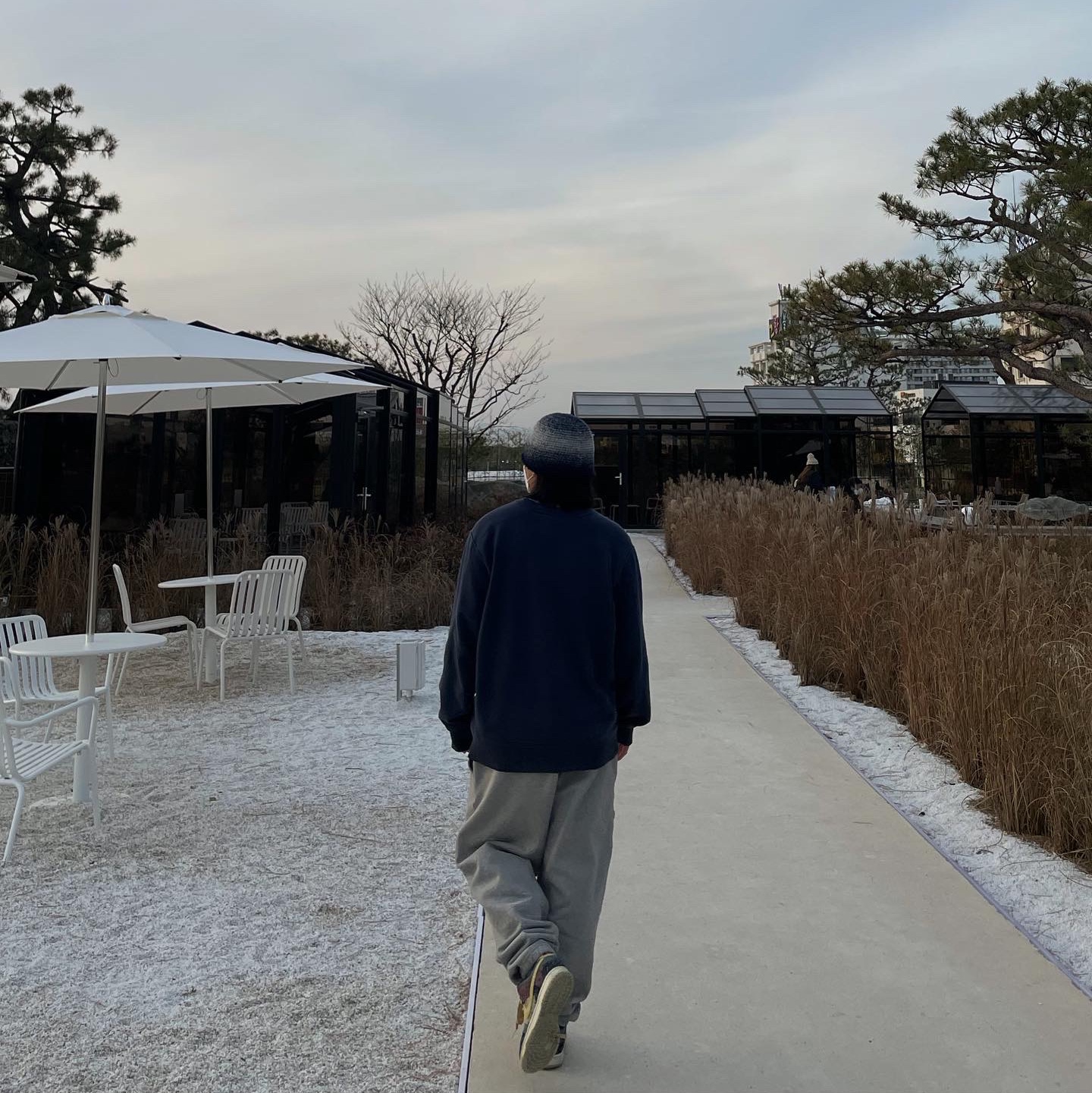 Nike NRG Solo Swoosh Fleece Pants Dark Grey Heather - US/EU, Nike Dunk Low SP Community Garden 착용 스타일 - 2