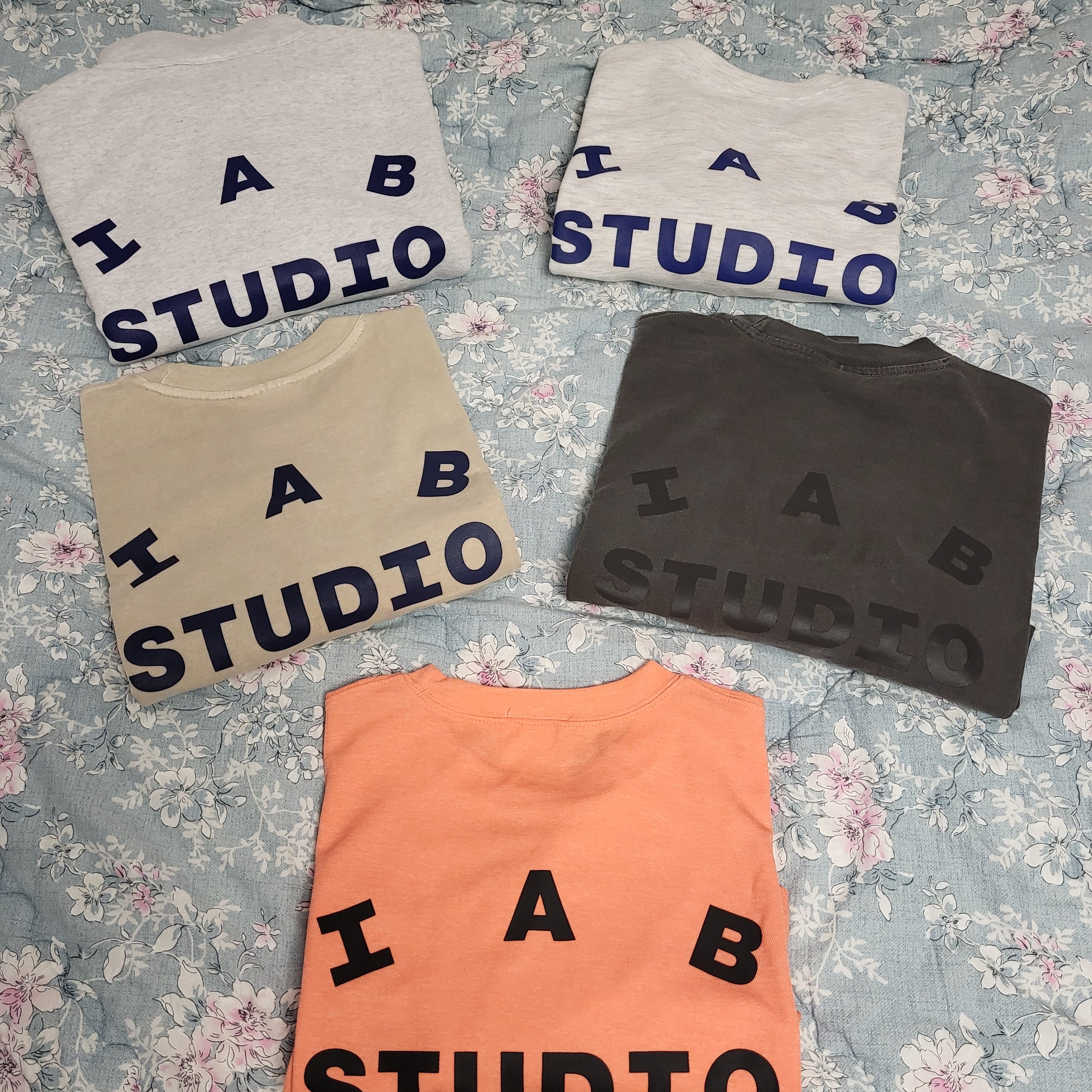 IAB Studio x JTBC 2021 Life Plus Seoul Marathon Pack Orange 착용 스타일 - 3