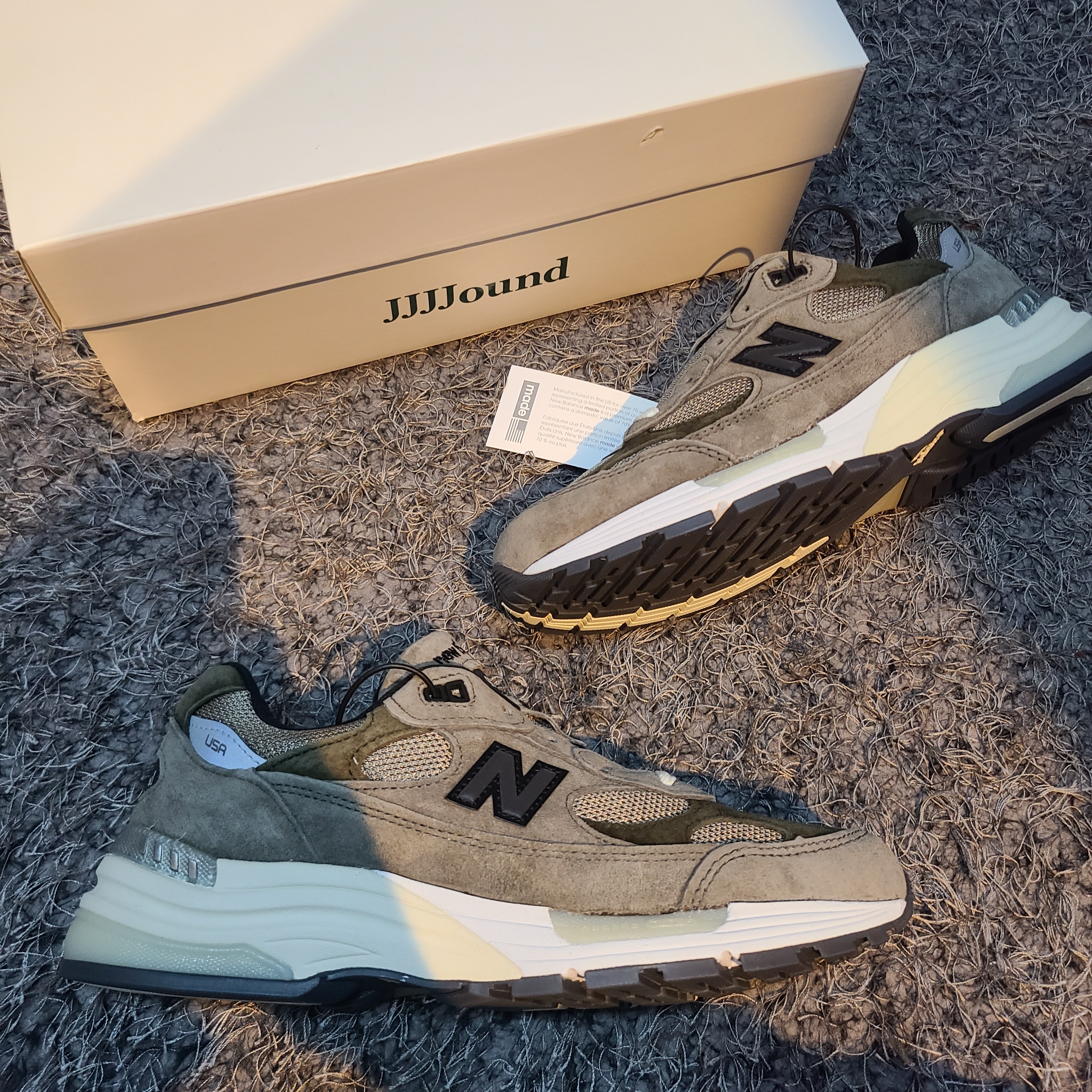 New Balance x JJJJound 992 Made in USA Grey 착용 스타일