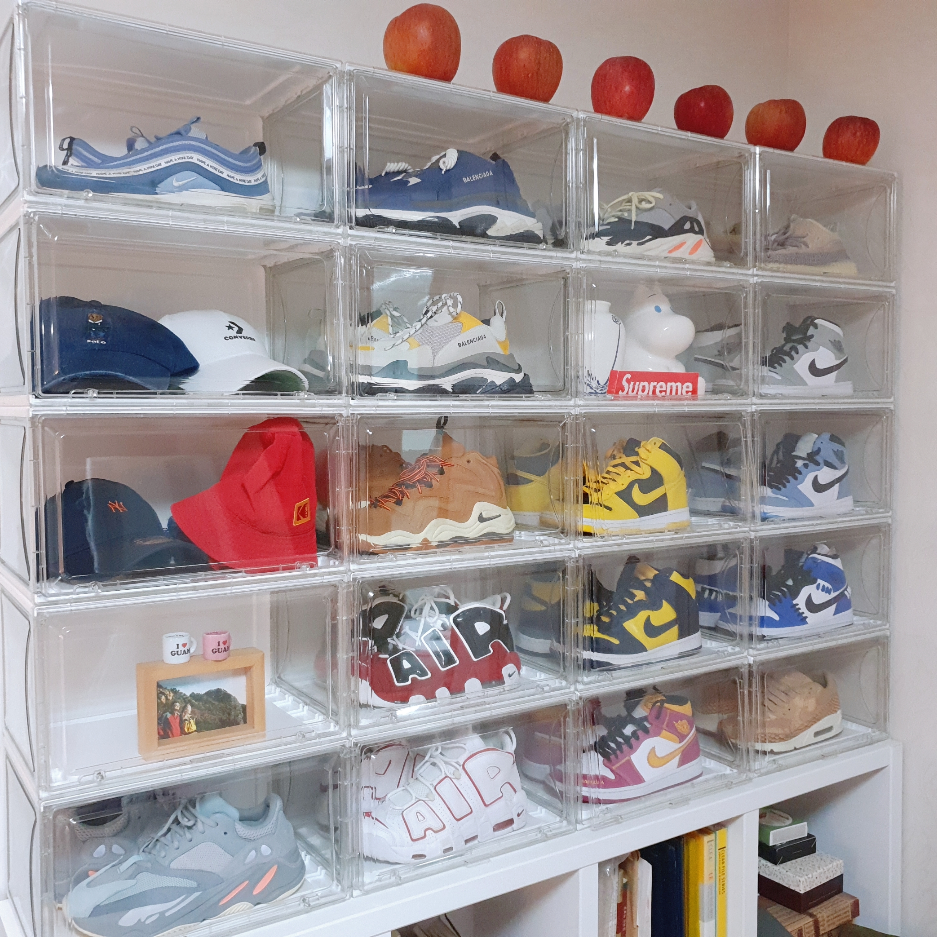Nike Air Max 97 Have a Nike Day Indigo Storm, (W) Balenciaga Triple S Sneakers Blue Grey Red 착용 스타일 - 5