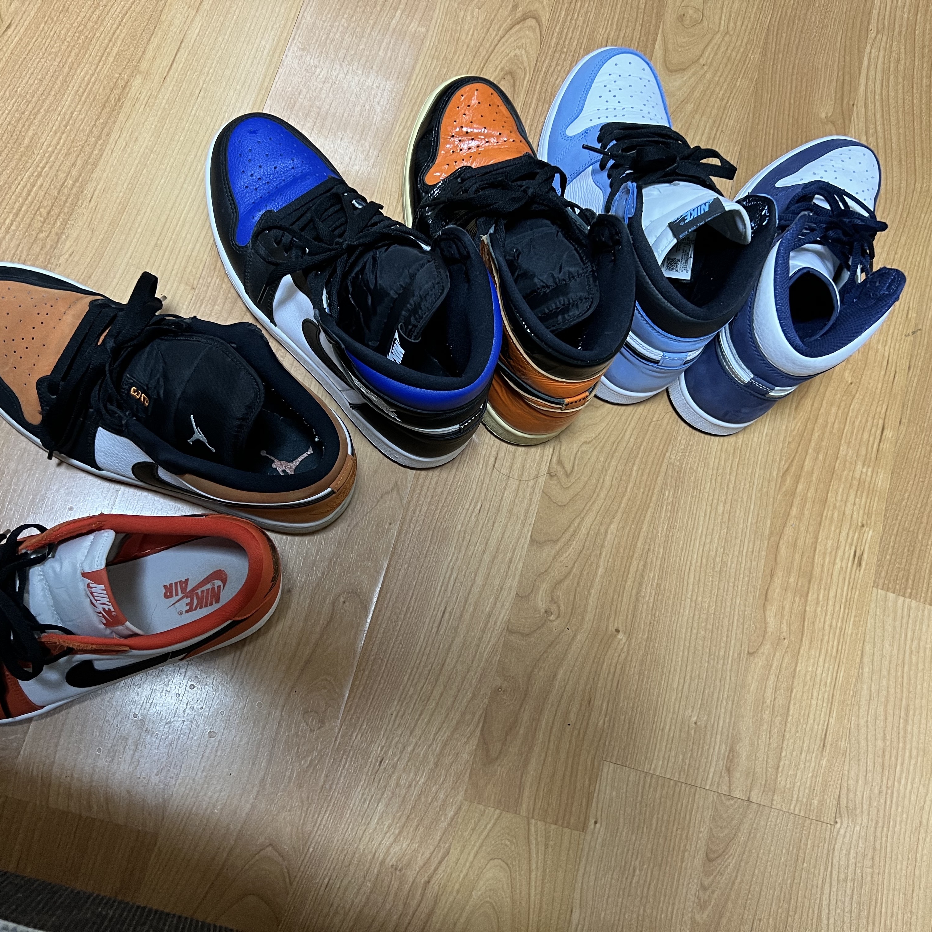 Jordan 1 Low OG Starfish, Jordan 1 Retro High Shattered Backboard 3.0 착용 스타일 - 3