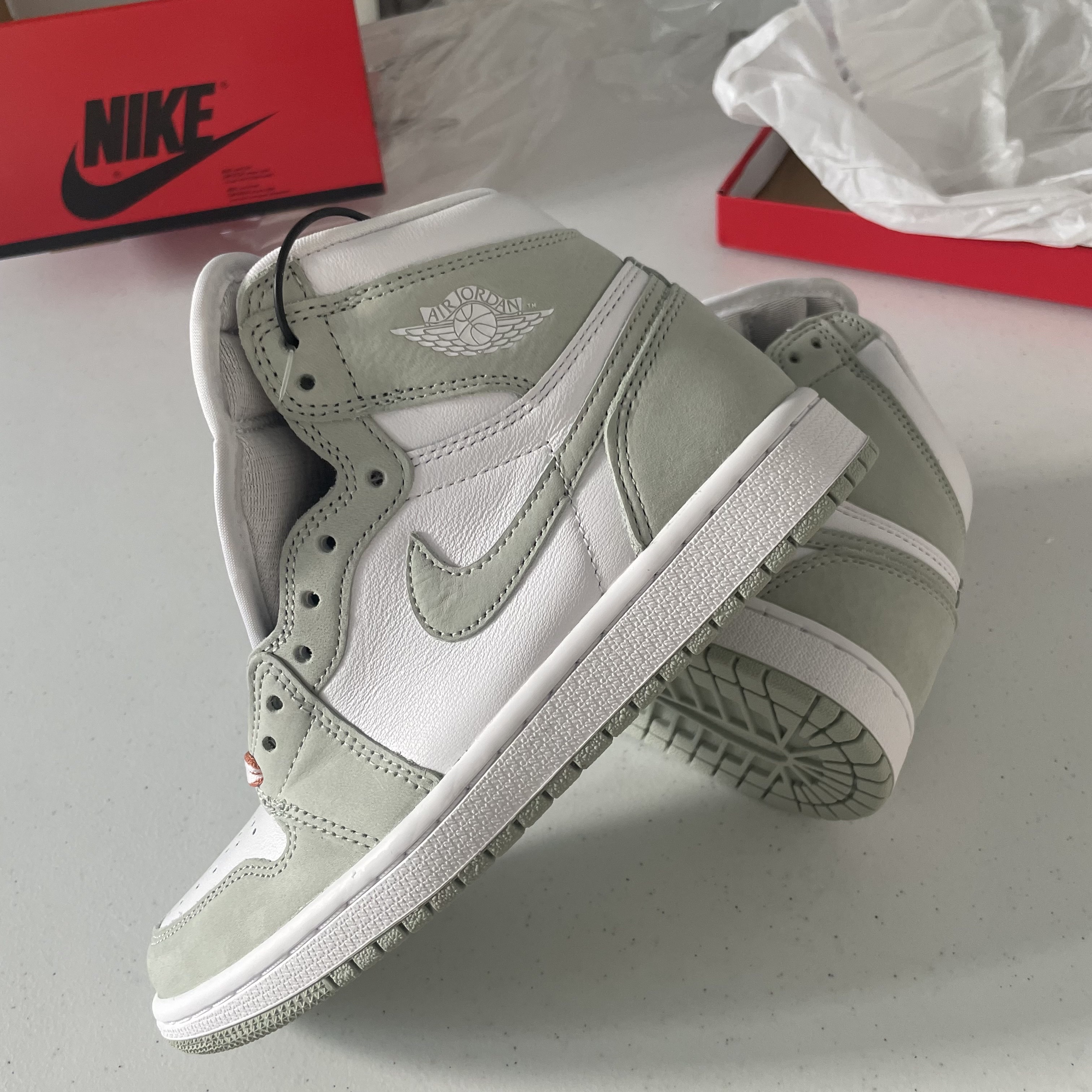 (W) Jordan 1 Retro High OG Seafoam 착용 스타일