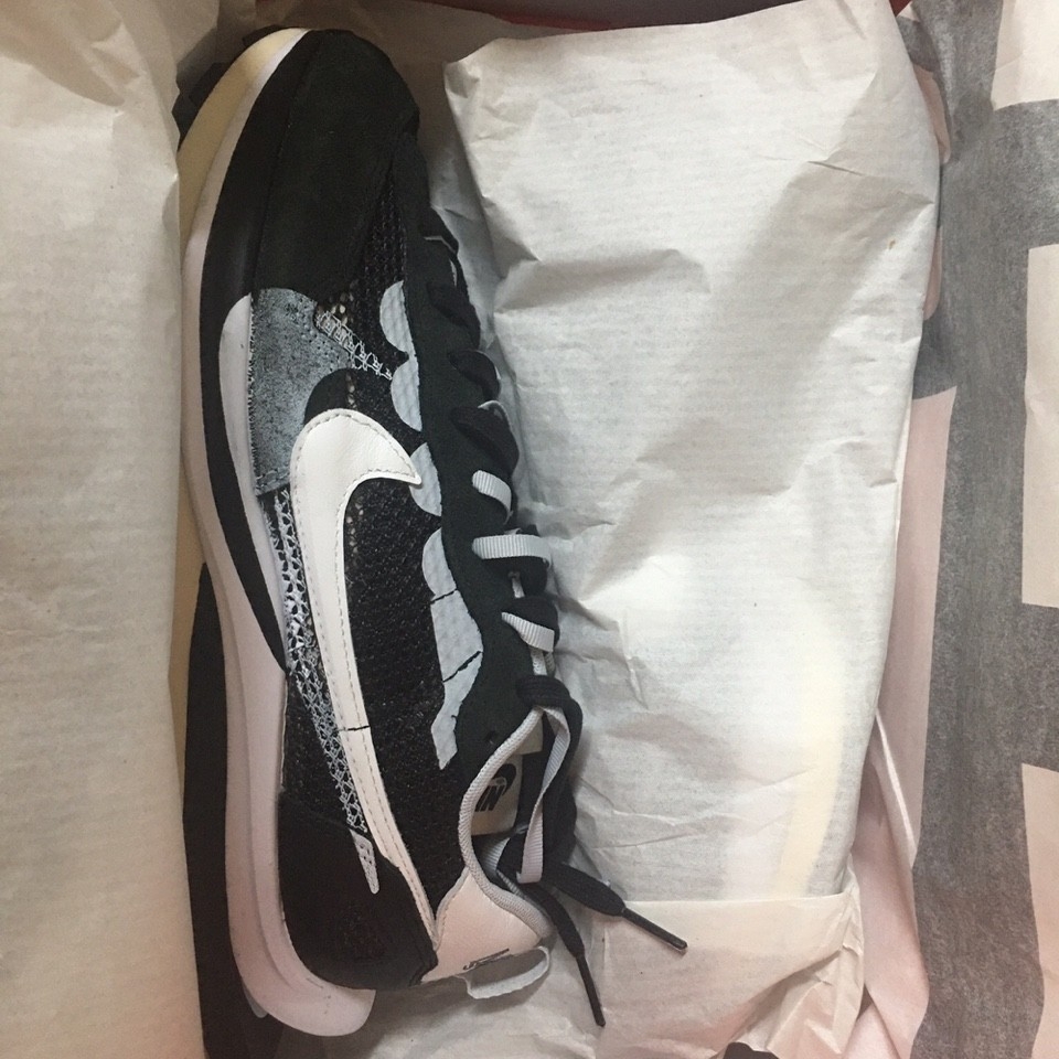 Nike x Sacai VaporWaffle Black White 착용 스타일 - 3