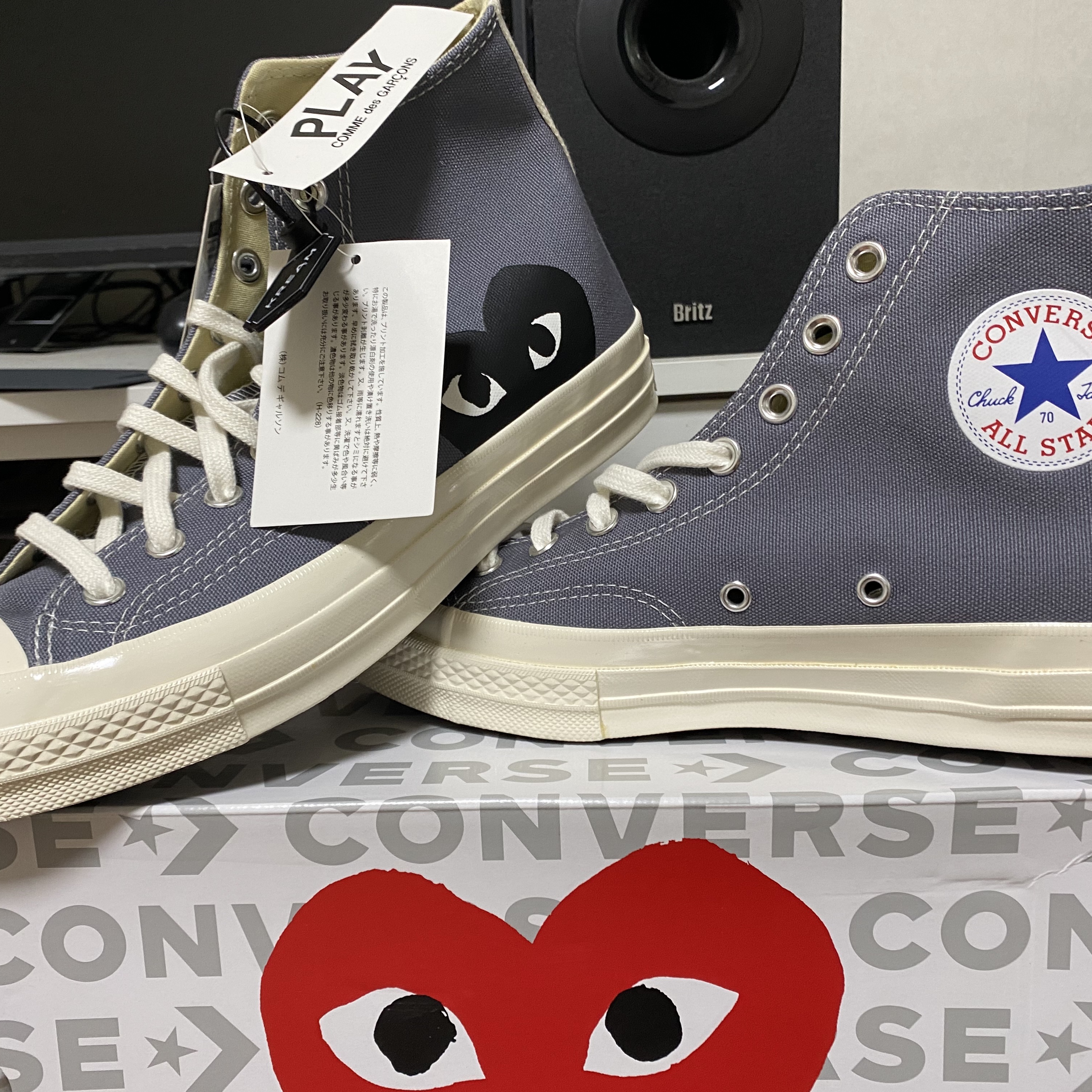 Converse x Play Comme des Garcons Chuck 70 Hi Steel Gray 착용 스타일