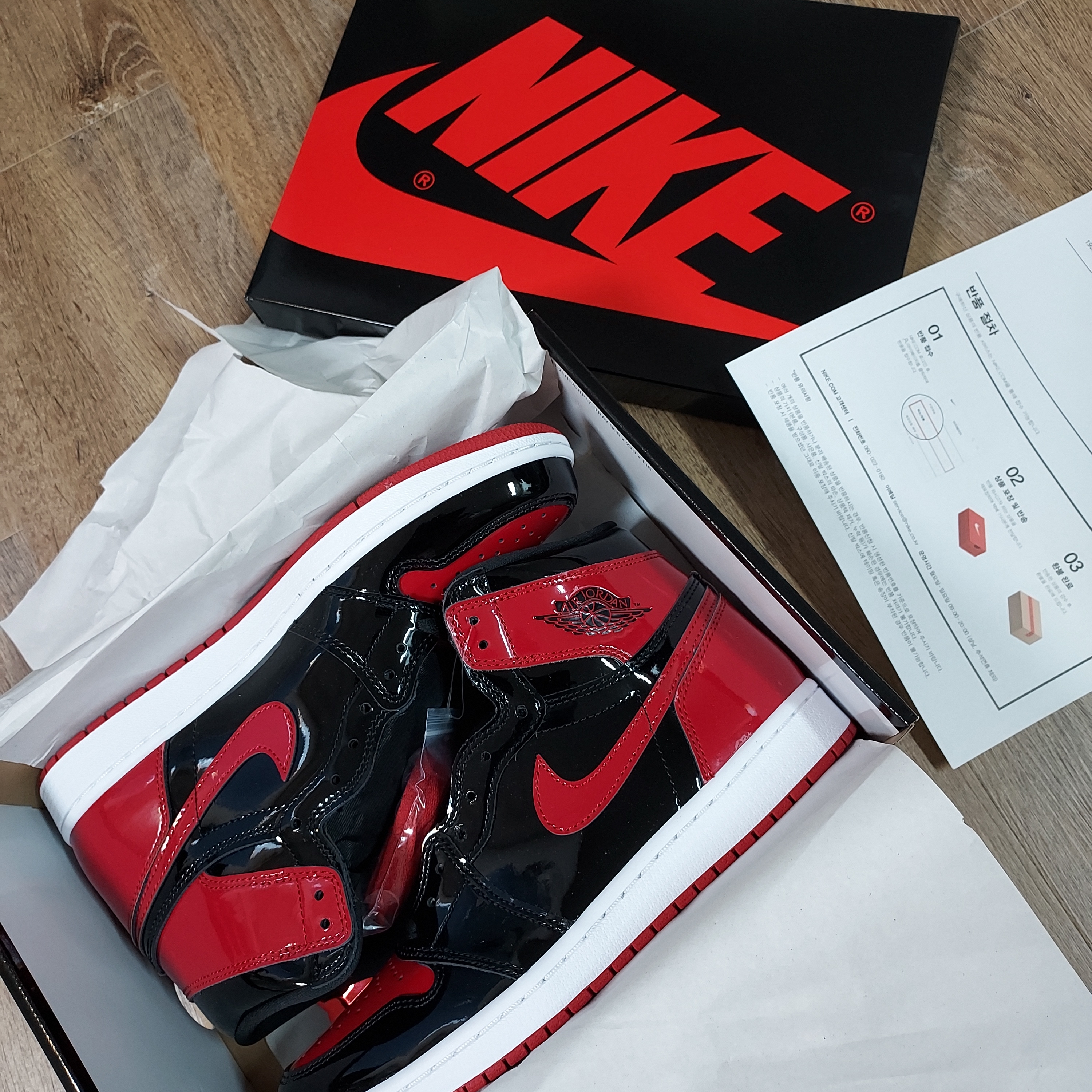 Jordan 1 Retro High OG Patent Bred 착용 스타일 - 2