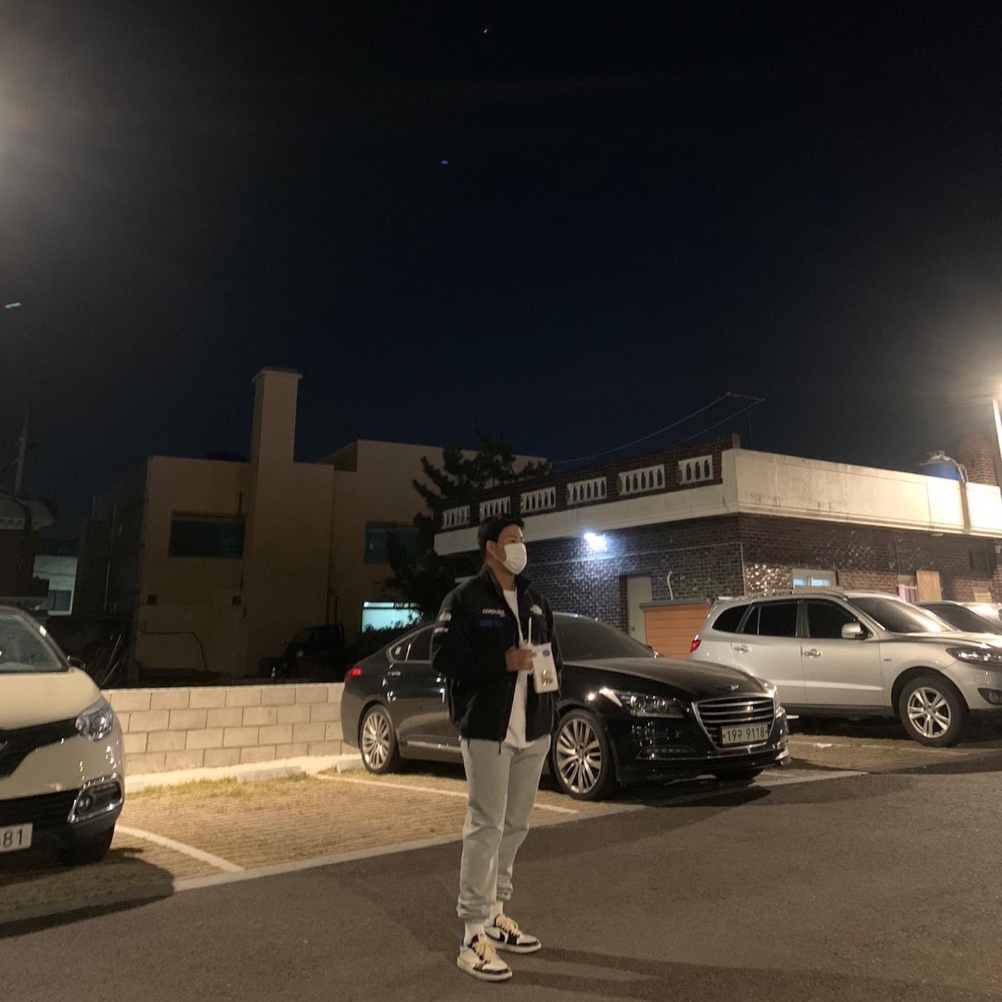Jordan 1 x Travis Scott x Fragment Retro Low OG SP Military Blue, Supreme x The North Face Expedition Fleece Jacket Black - 18FW 착용 스타일