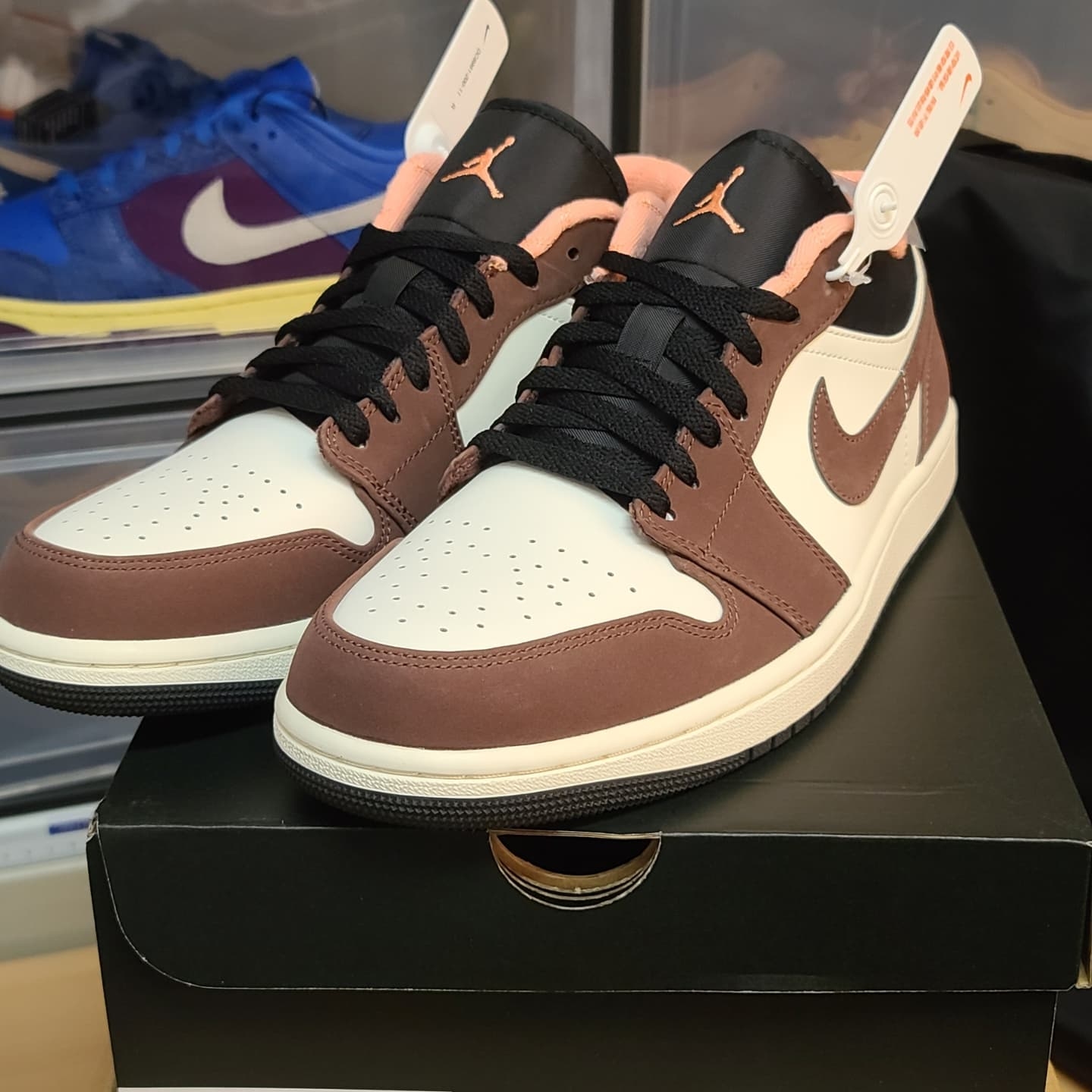Jordan 1 Low SE Chocolate Bliss 착용 스타일 - 1