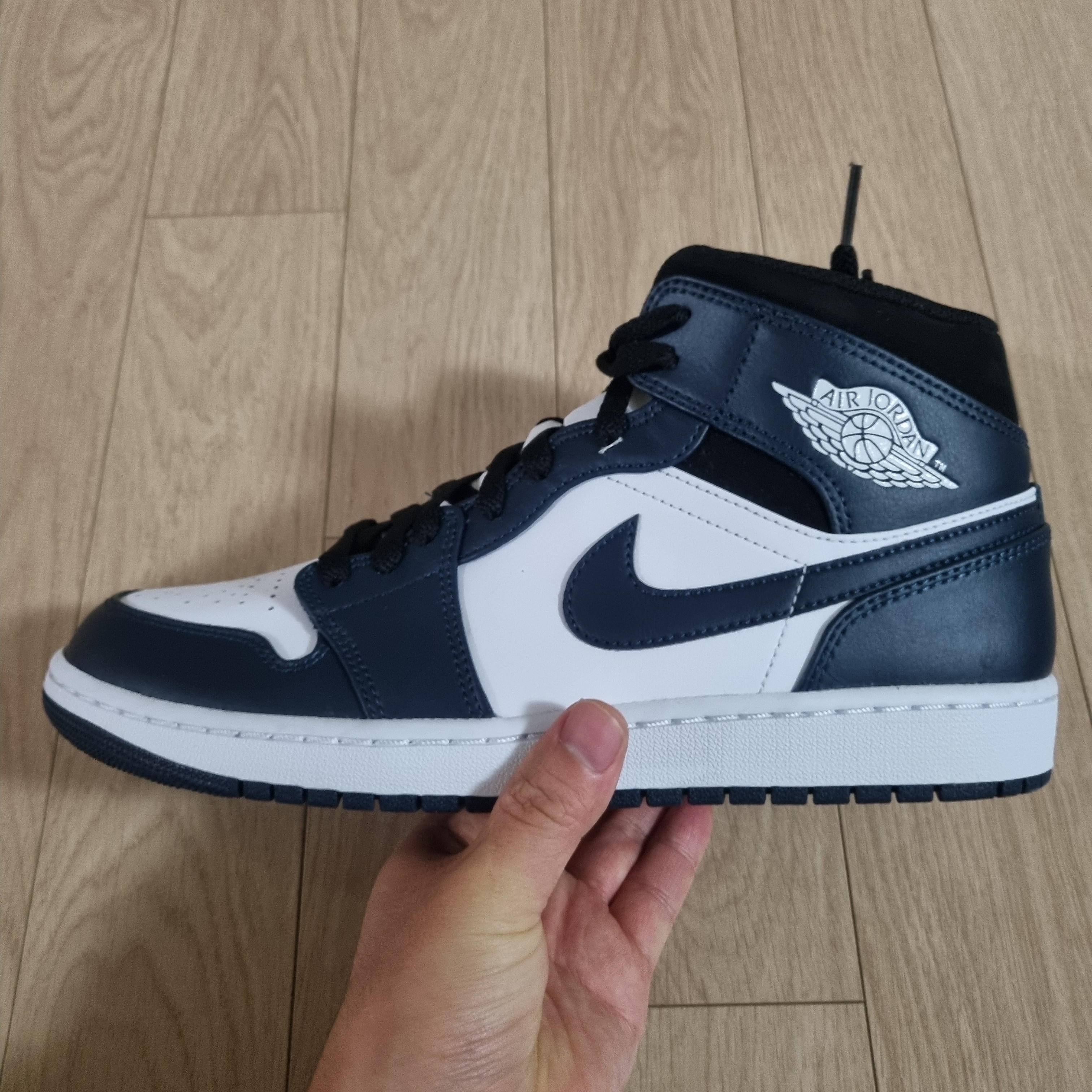 Jordan 1 Mid Dark Teal 착용 스타일 - 2