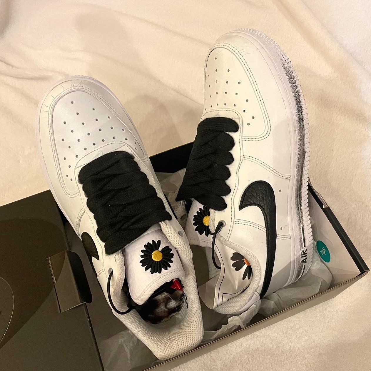 Nike x Peaceminusone Air Force 1 Low Para-Noise 2.0 착용 스타일 - 2