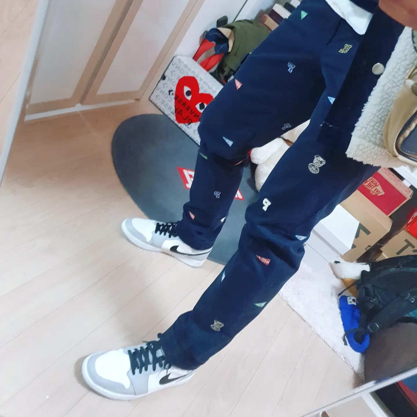 Nike Air Max 97 Have a Nike Day Indigo Storm, (W) Balenciaga Triple S Sneakers Blue Grey Red 착용 스타일 - 2