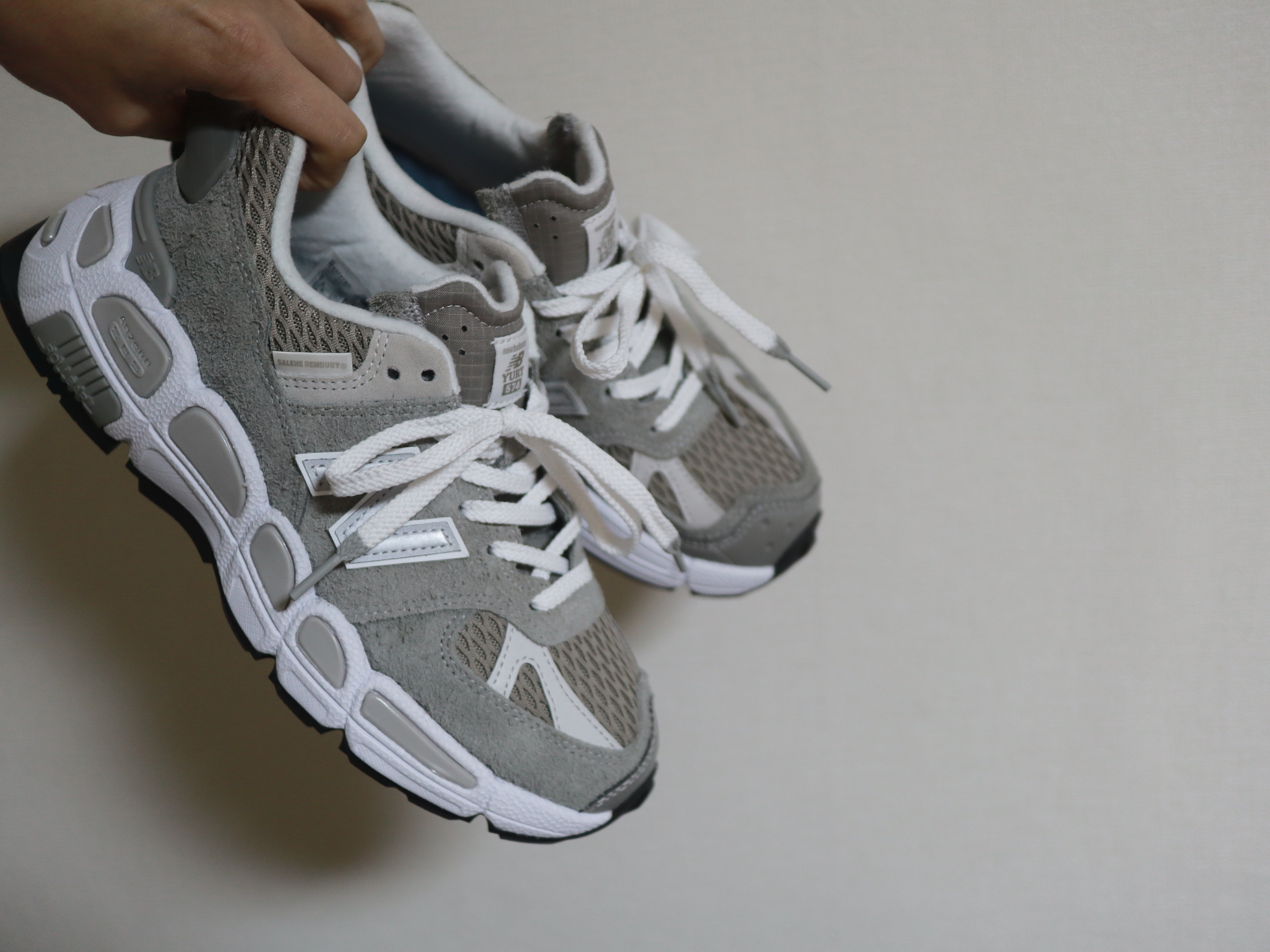 New Balance x Salehe Bembury 574 Yurt Shark Skin 착용 스타일