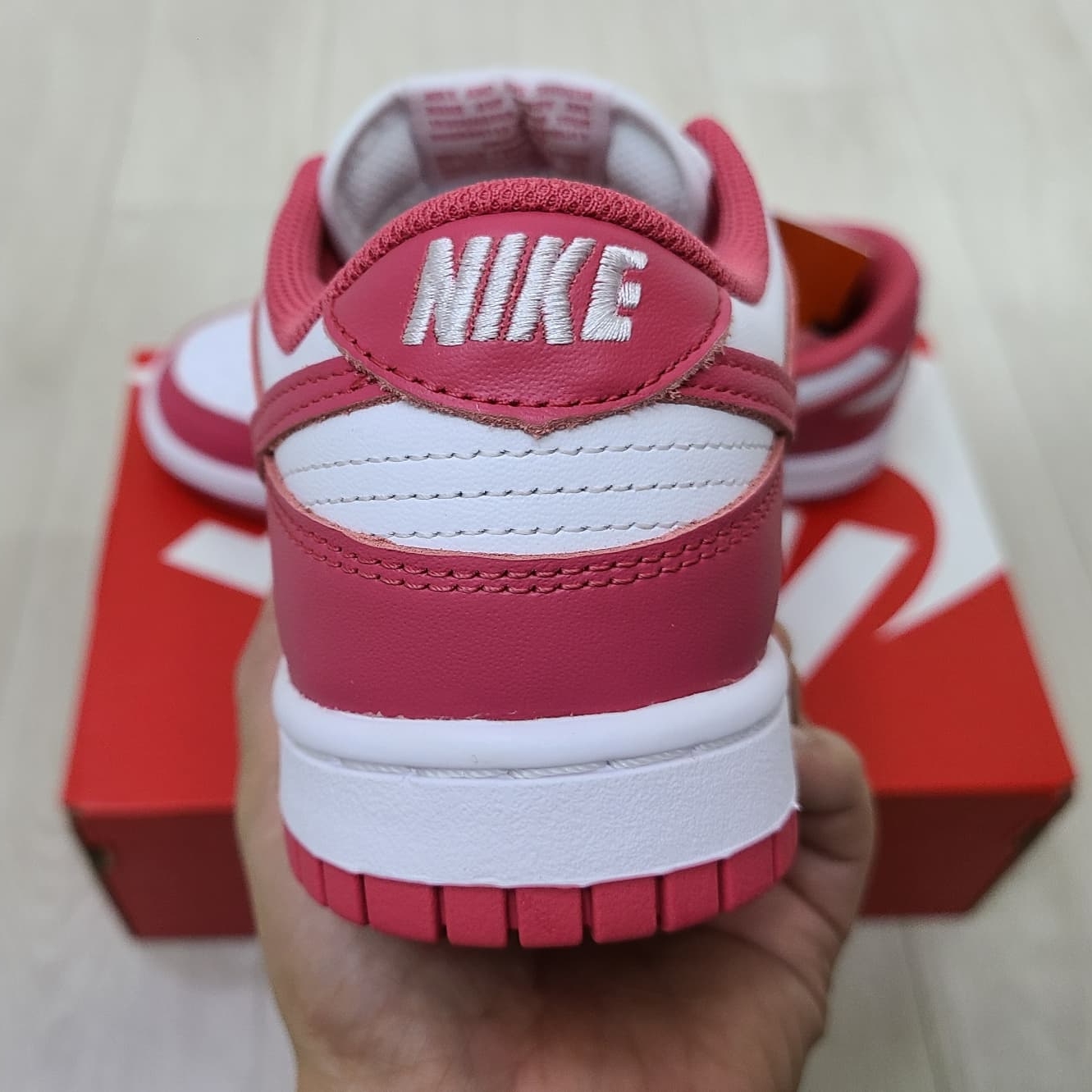 (W) Nike Dunk Low Archeo Pink 착용 스타일 - 3