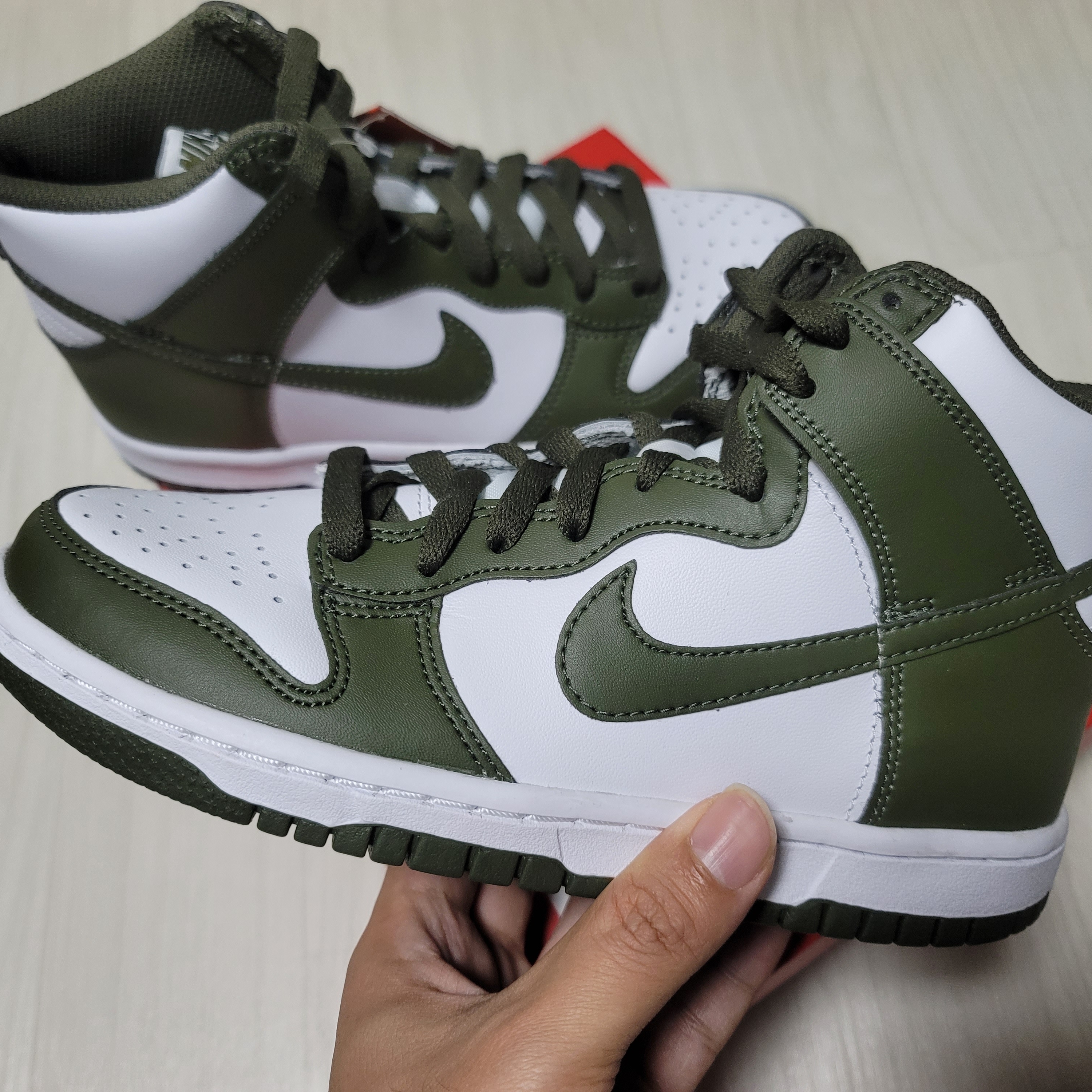 (GS) Nike Dunk High Cargo Khaki 착용 스타일