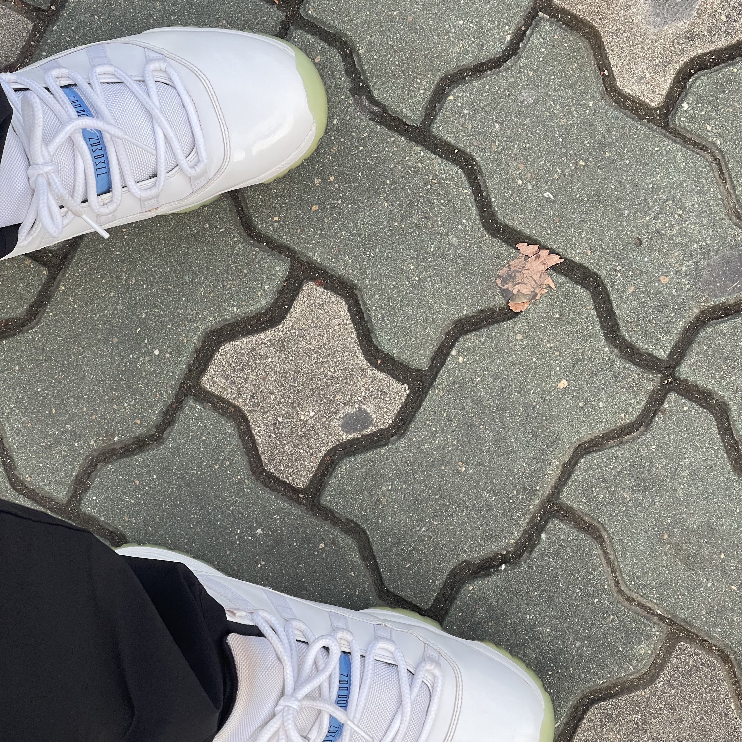 Jordan 11 Retro Legend Blue 2014 착용 스타일 - 2