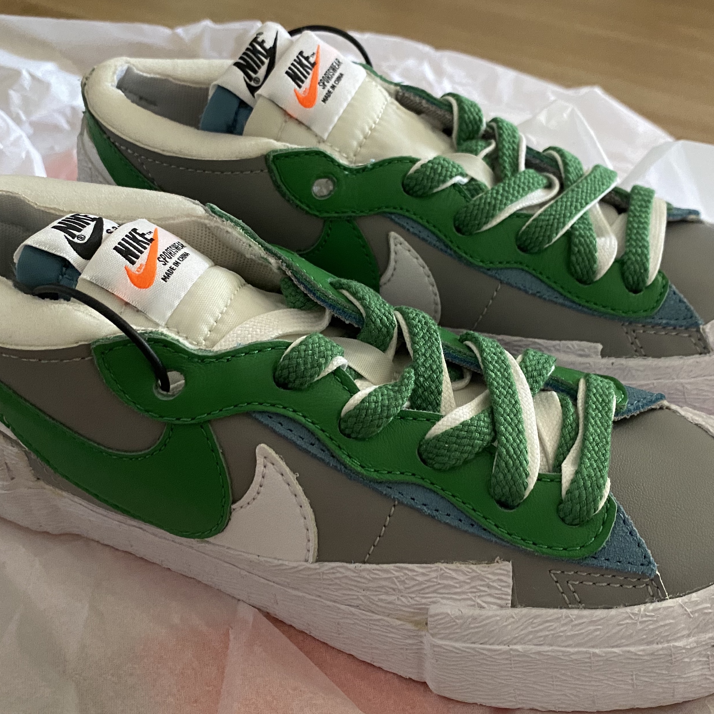 Nike x Sacai Blazer Low Classic Green 착용 스타일 - 2