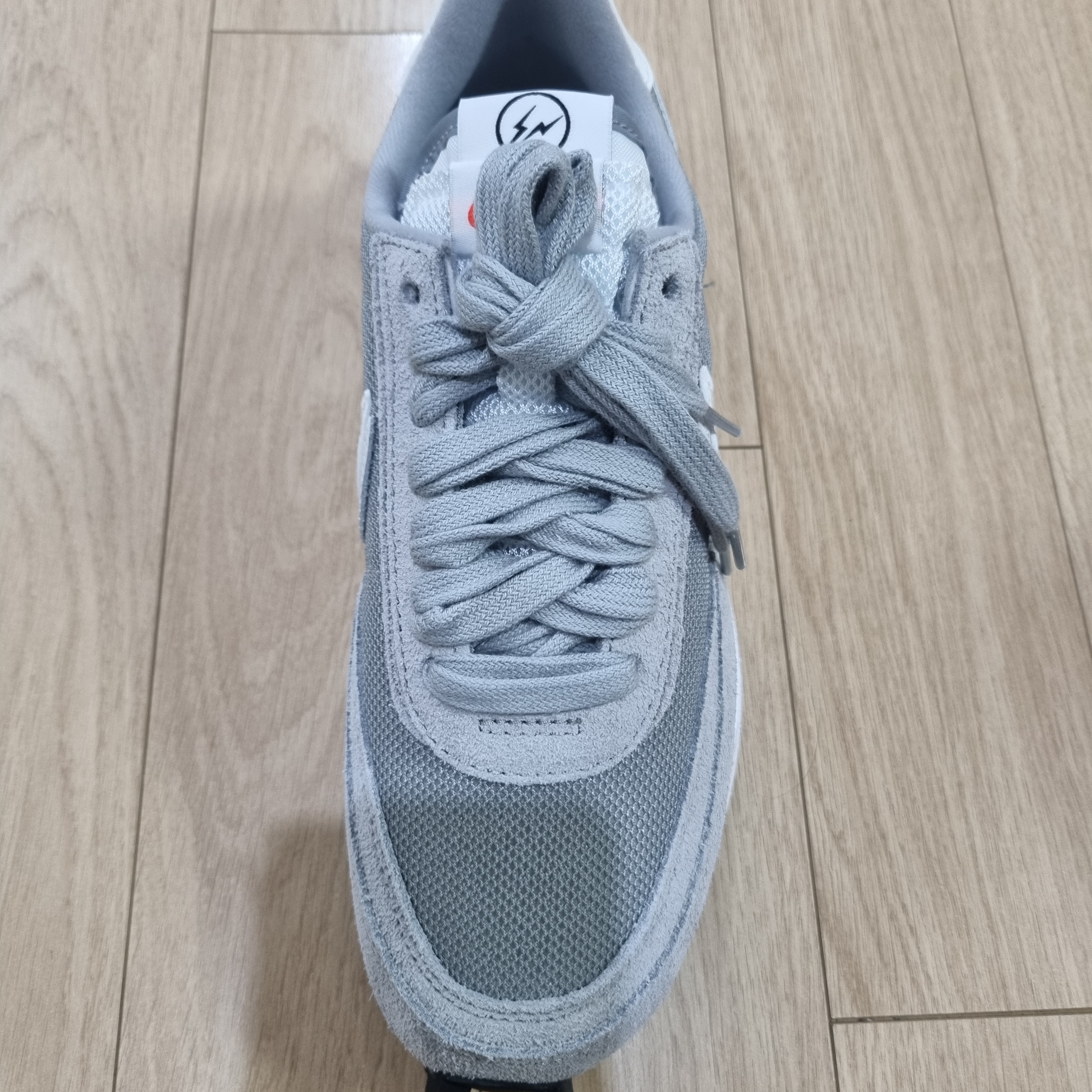 Nike x Sacai x Fragment LDWaffle Light Smoke Grey 착용 스타일 - 1