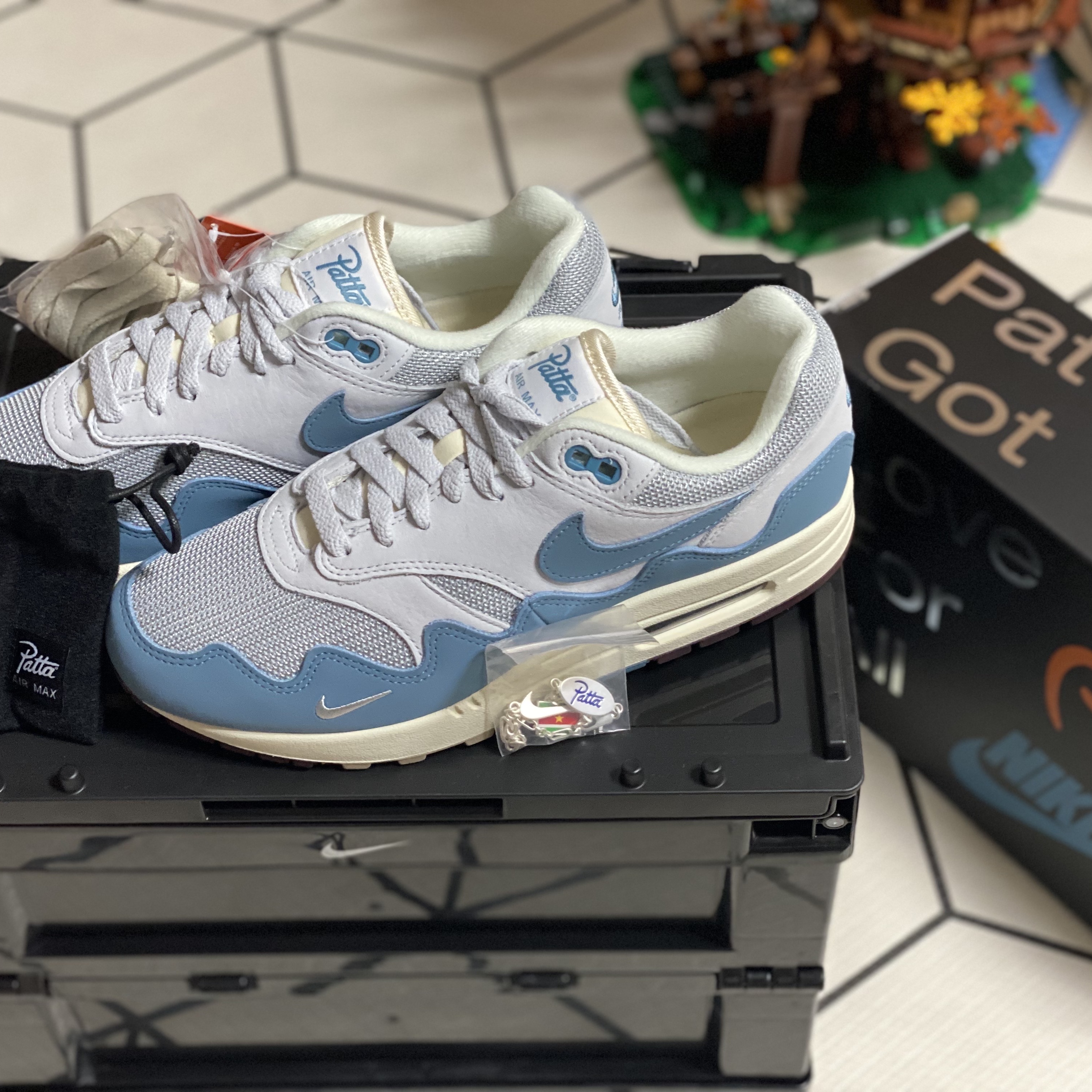 Nike x Patta Air Max 1 Noise Aqua 착용 스타일 - 1