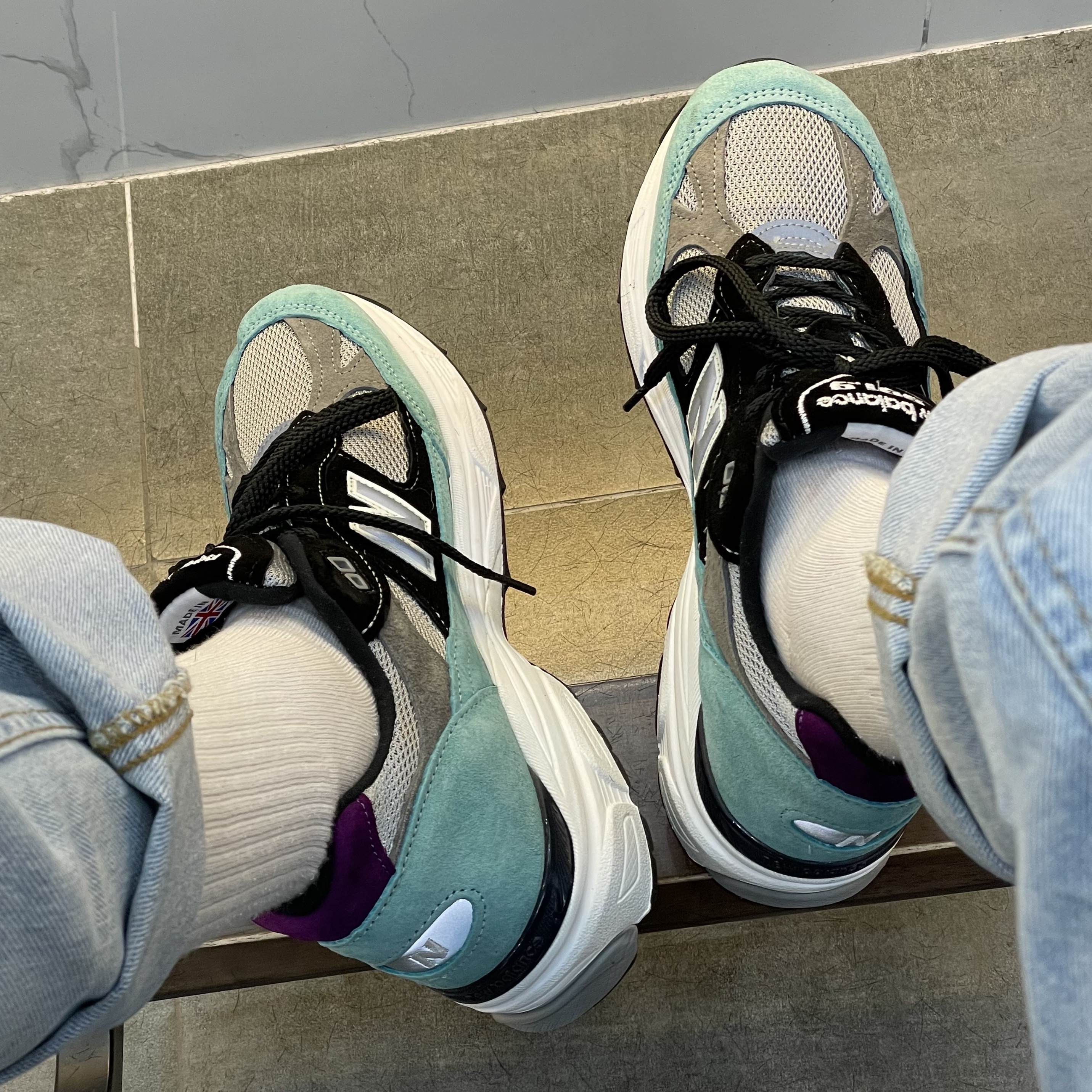 New Balance 991.9 Made in UK Light Tidepool 착용 스타일
