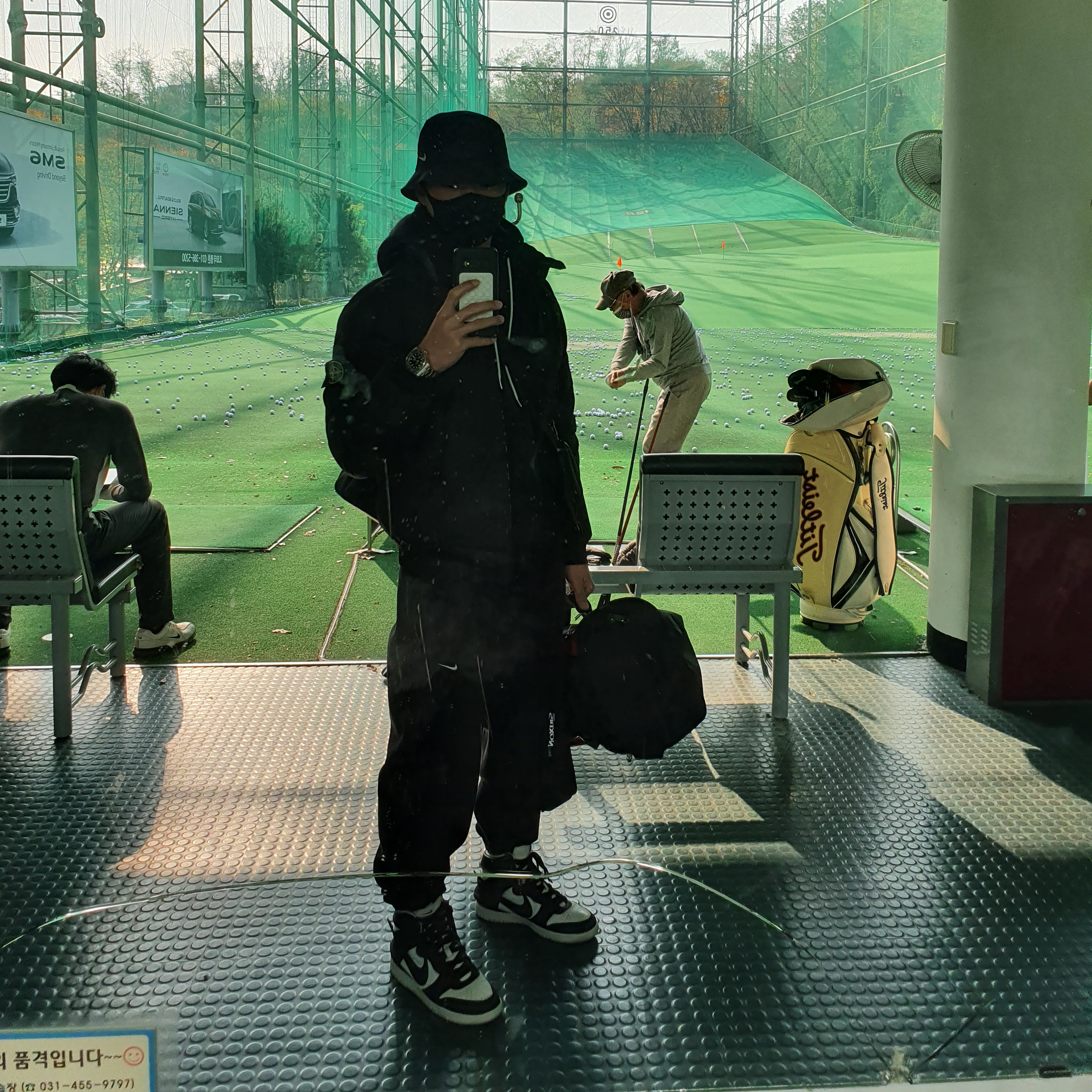 Nike x Ambush Dunk High Black, Nike NRG Solo Swoosh Fleece Pants Black - US/EU 착용 스타일