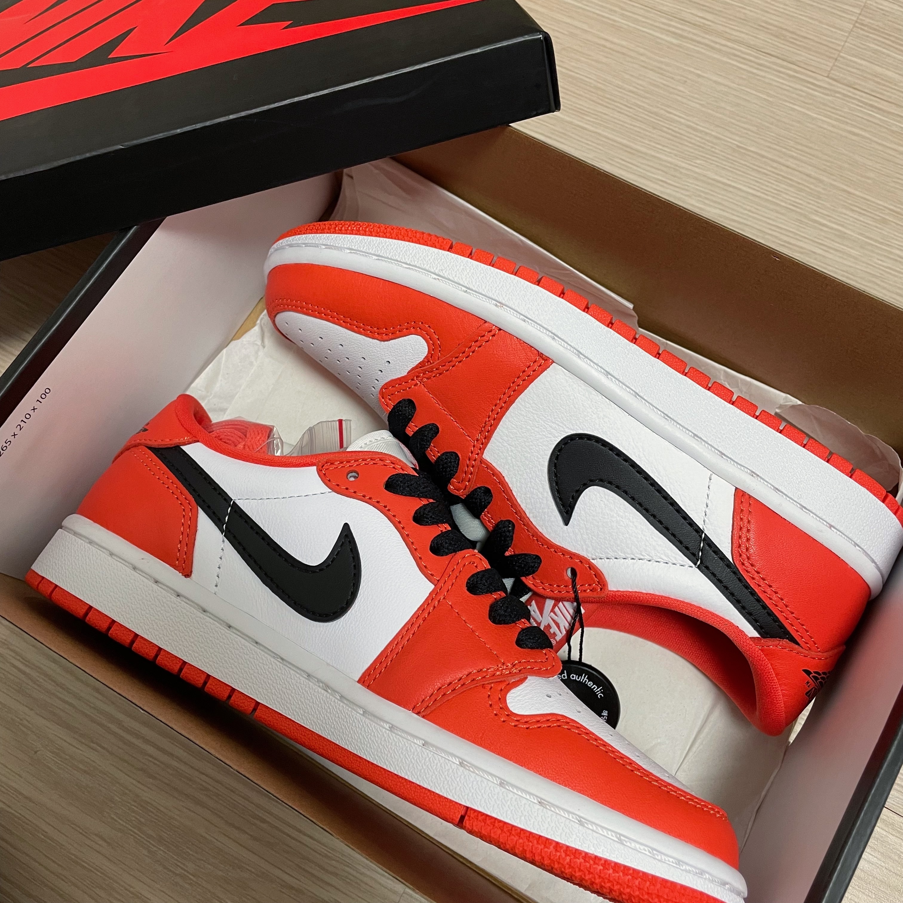 Jordan 1 Low OG Starfish, (W) Jordan 1 Low OG Starfish 착용 스타일