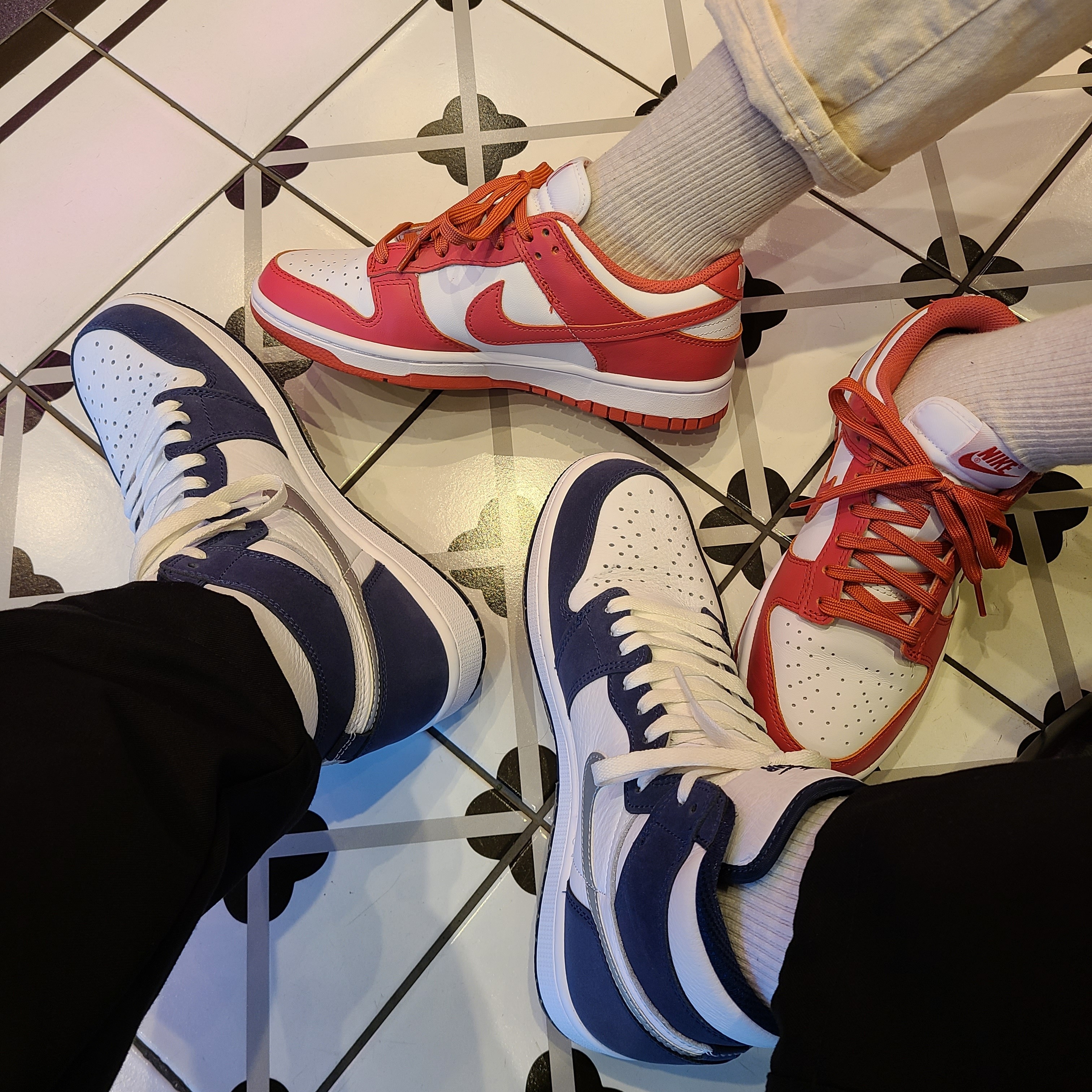 Jordan 1 Retro High OG CO.JP Midnight Navy, (W) Nike Dunk Low Archeo Pink 착용 스타일
