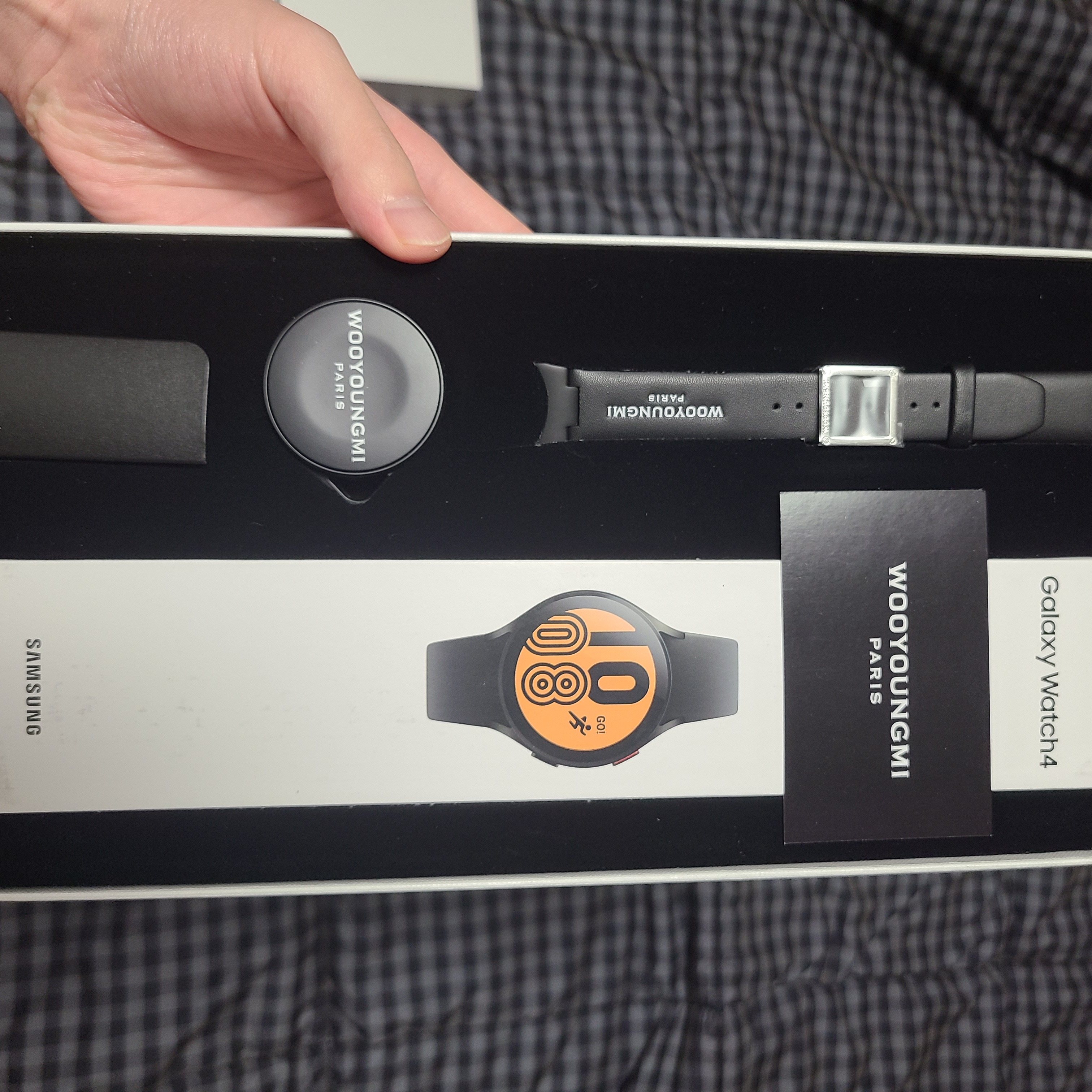 Samsung Galaxy Watch4 44mm Wooyoungmi Edition (Korean Ver.) 착용 스타일 - 2