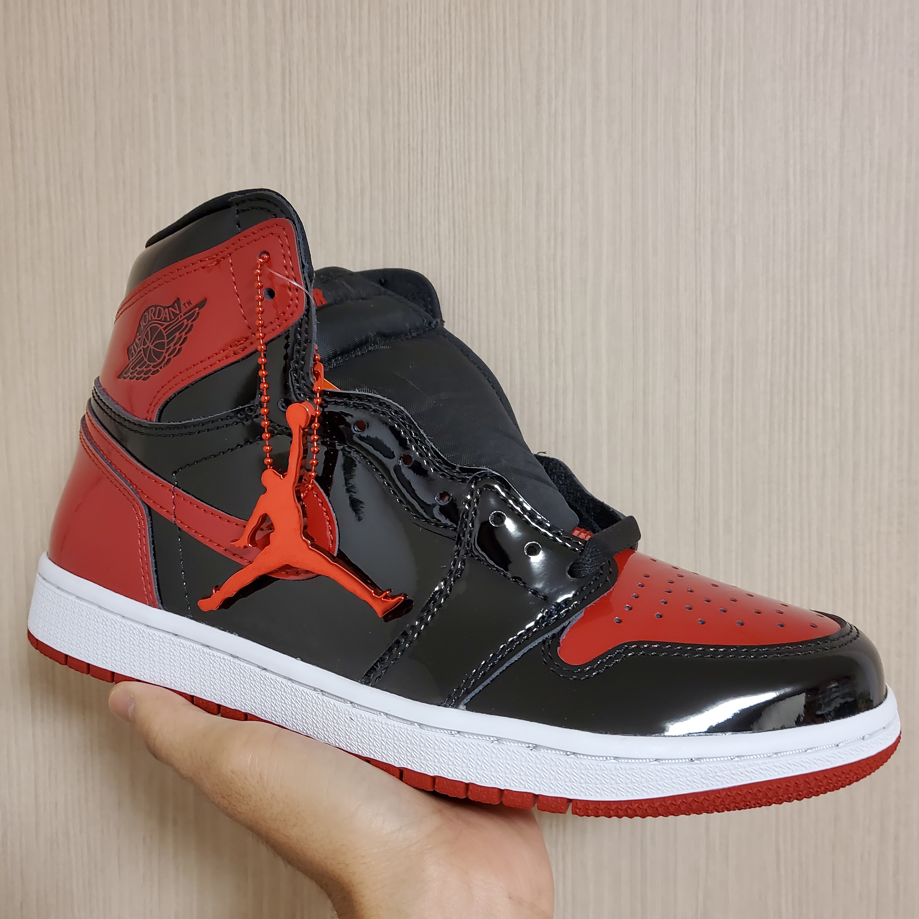 Jordan 1 Retro High OG Patent Bred 착용 스타일