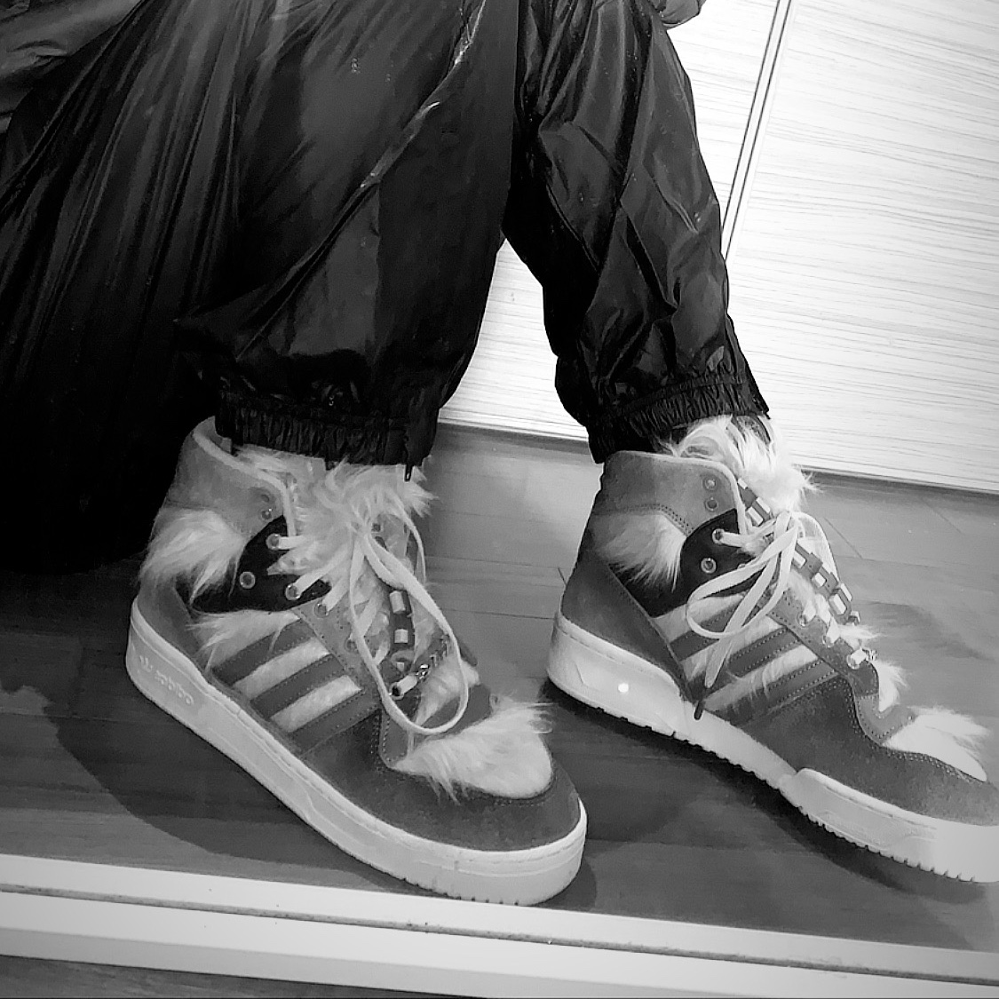 Adidas x Star Wars Rivalry Hi Chewbacca 착용 스타일 - 2