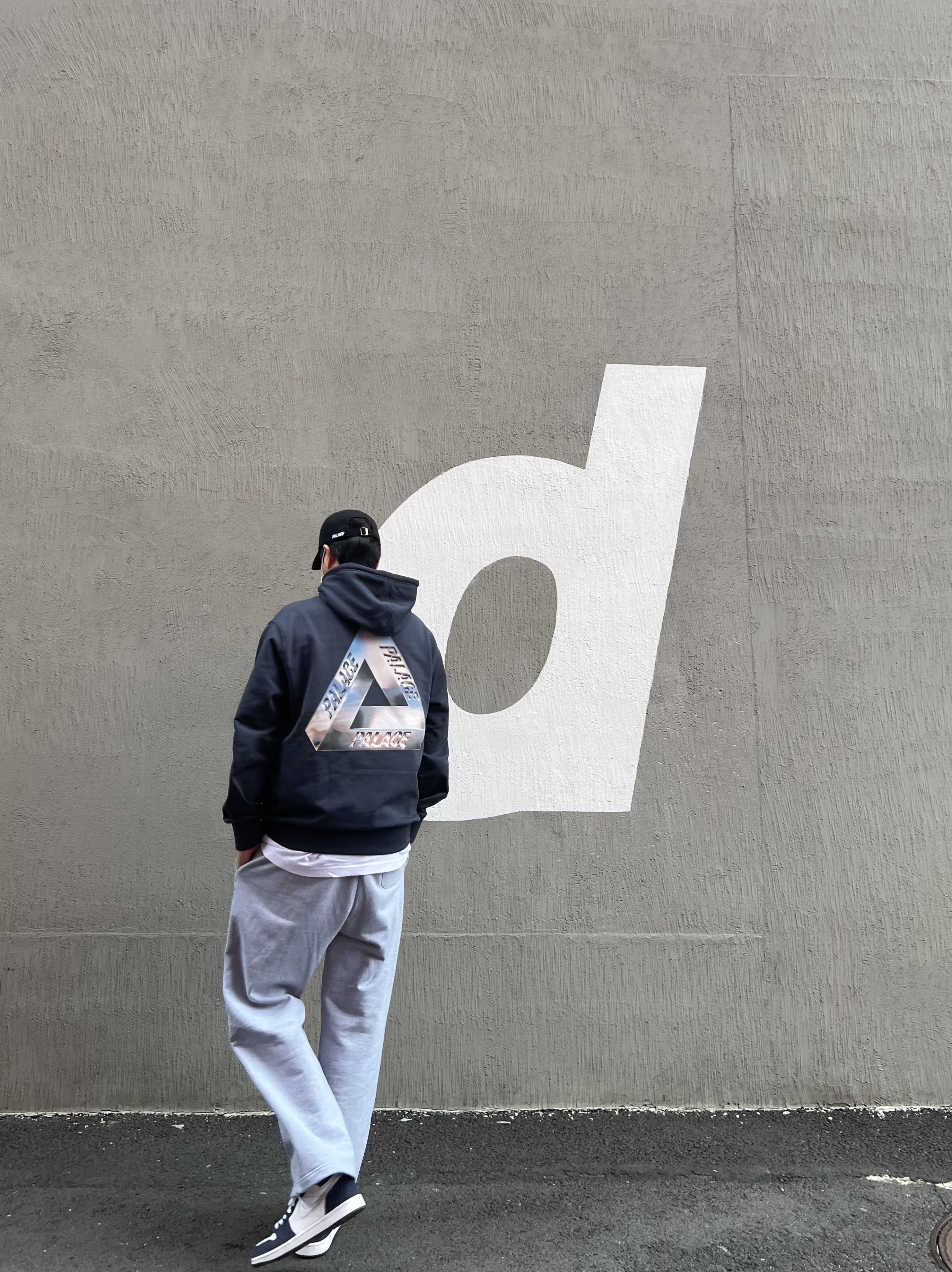 Palace P 6-Panel Black, Palace Tri-Chrome Hood Navy - 21SS 착용 스타일