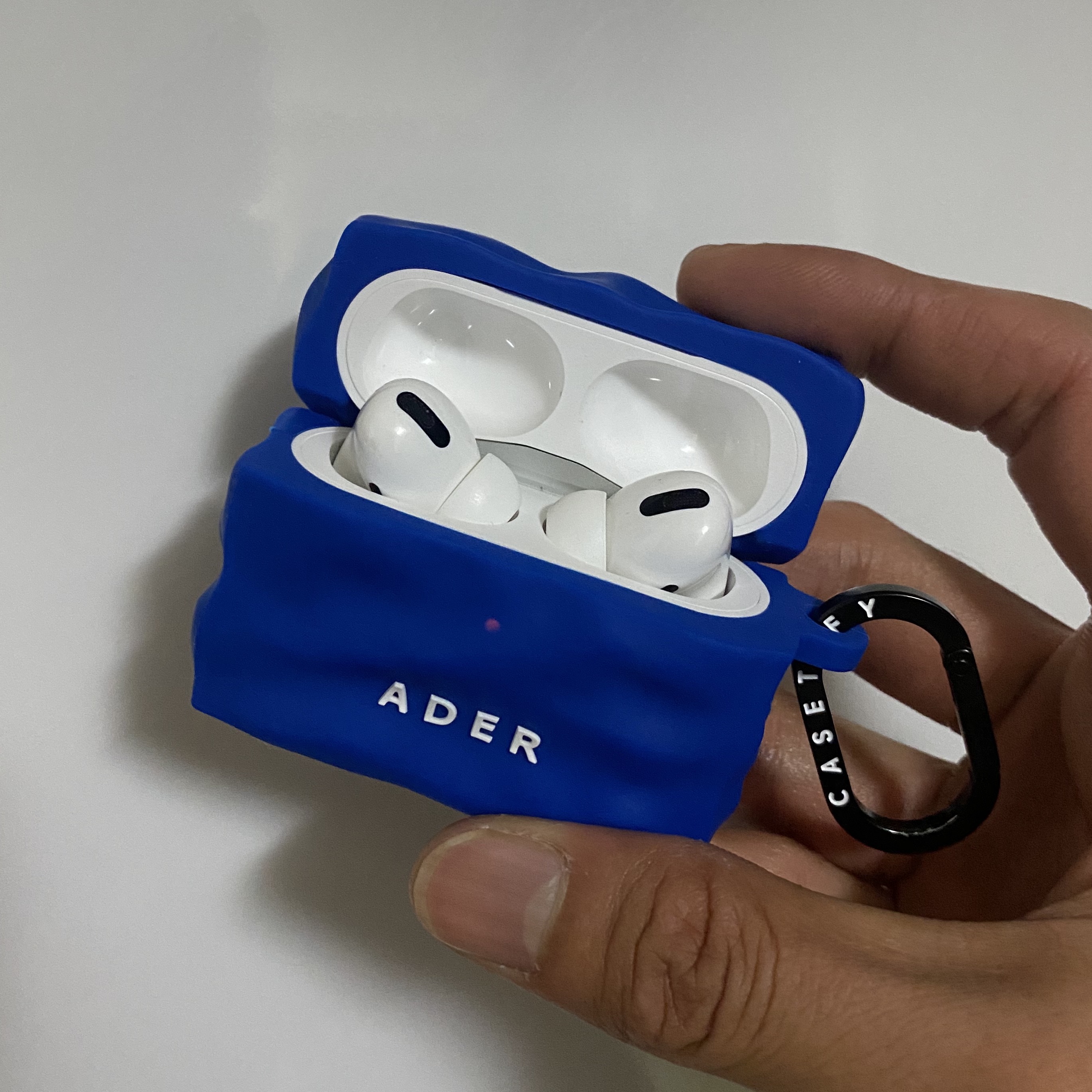 Casetify x Ader Error AirPods Pro Case, New Balance 992 Made in USA Grey - D Standard 착용 스타일 - 1