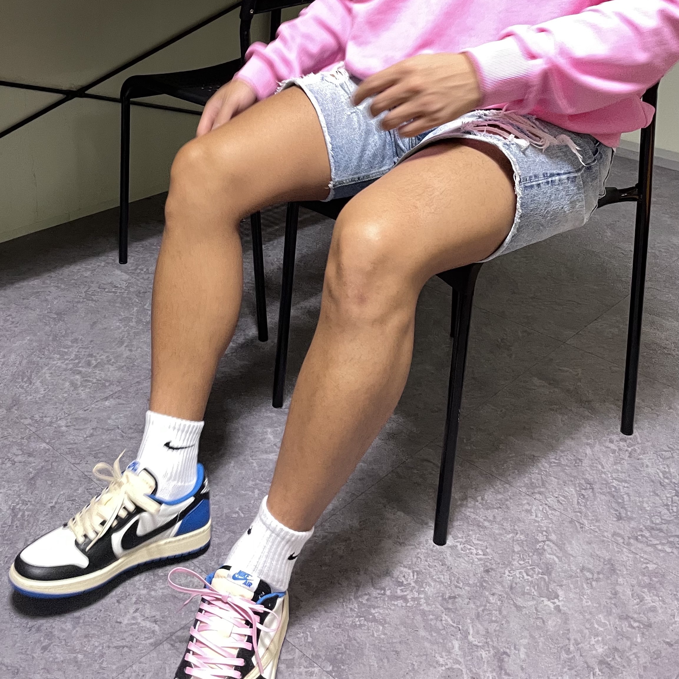 Jordan 1 x Travis Scott x Fragment Retro Low OG SP Military Blue 착용 스타일