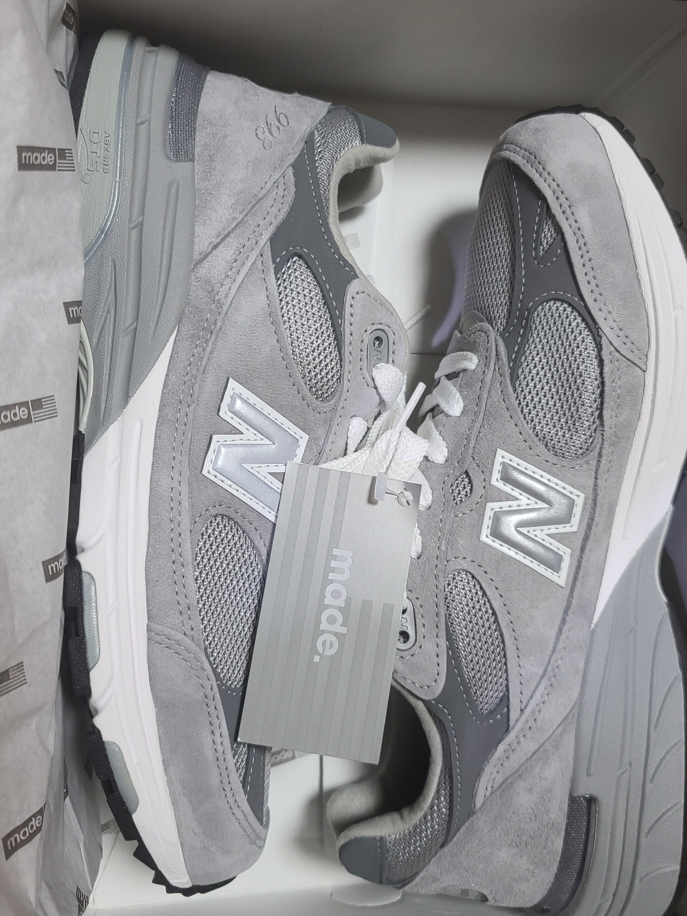 New Balance 993 Made in USA Grey - D Standard 착용 스타일