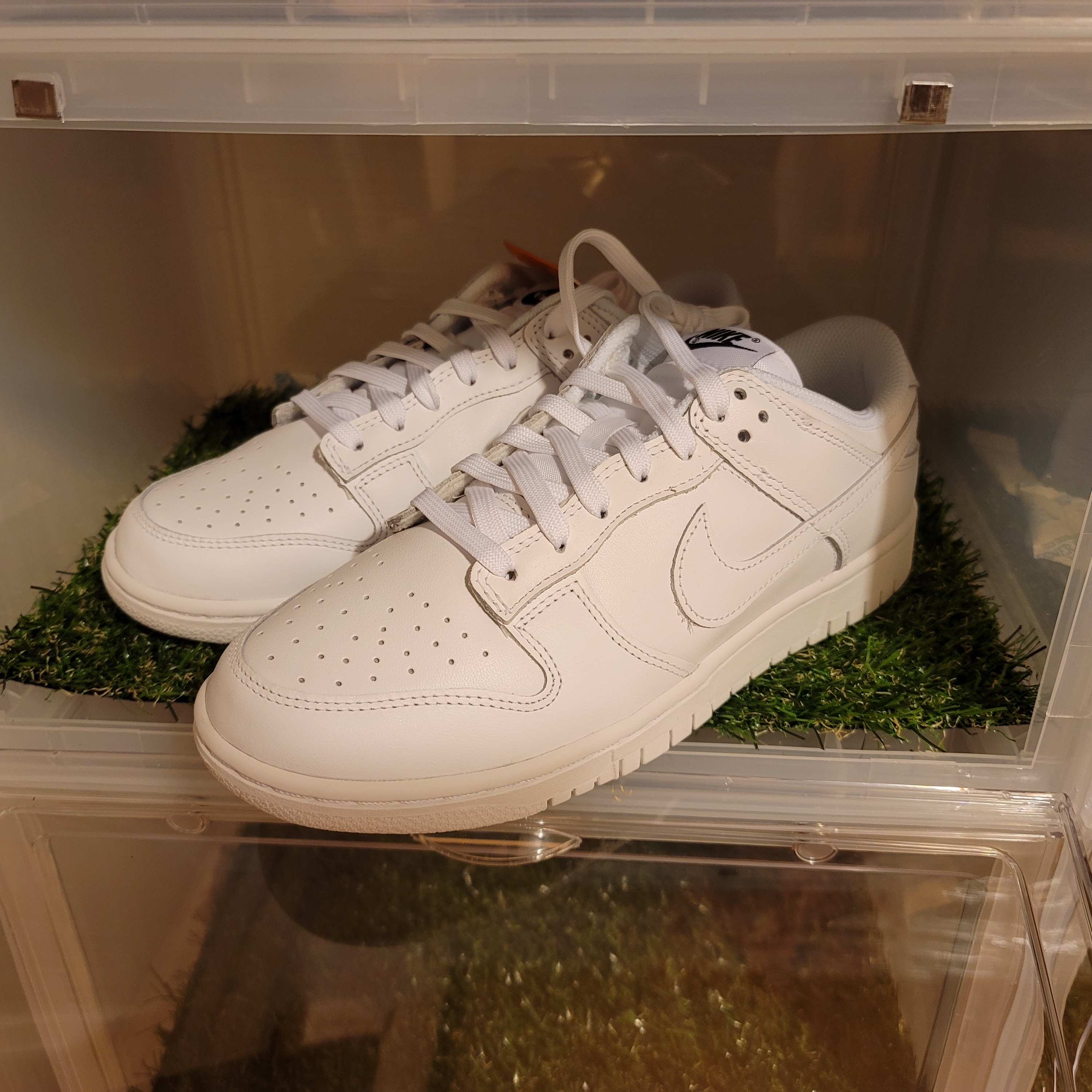 (W) Nike Dunk Low Triple White 착용 스타일 - 2