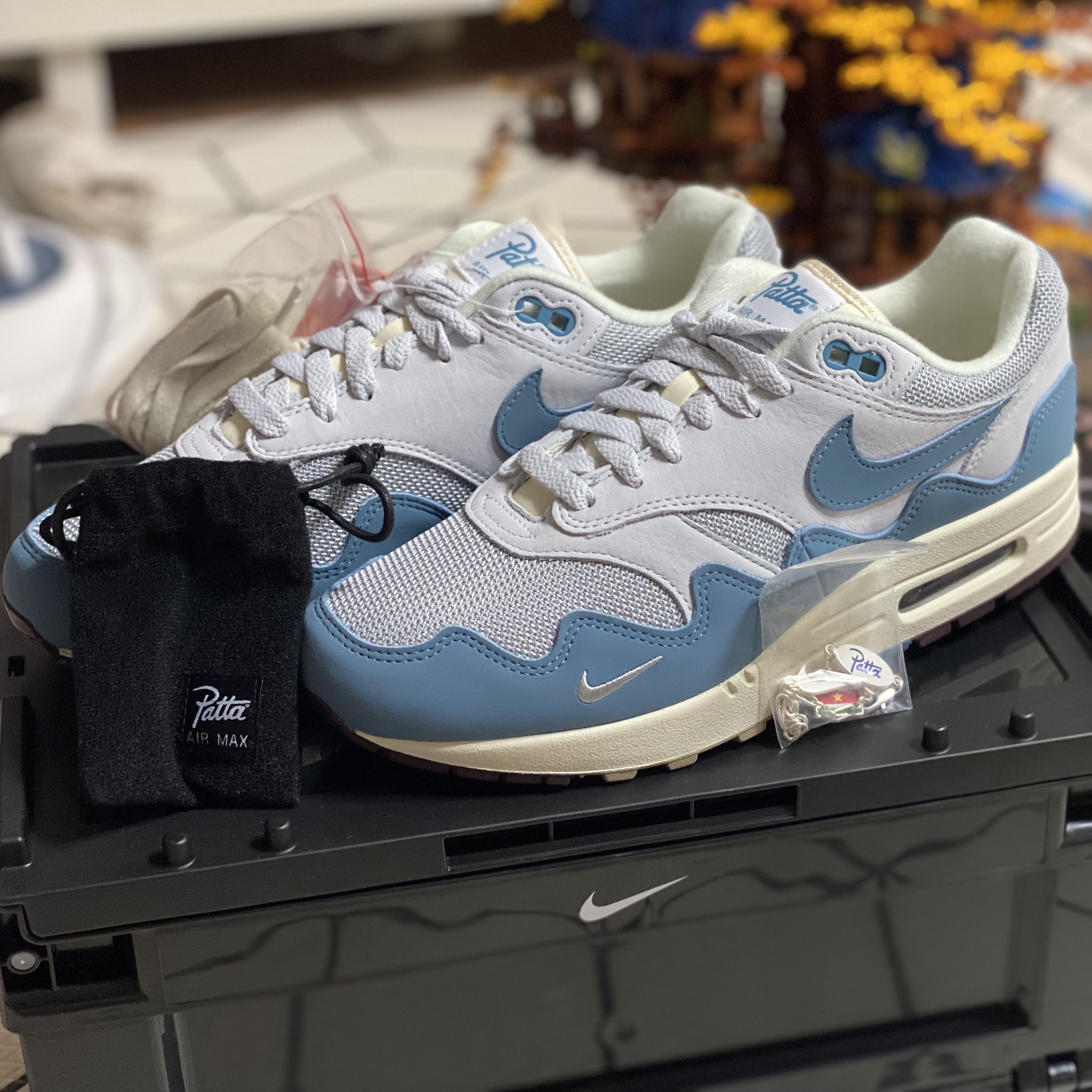 Nike x Patta Air Max 1 Noise Aqua 착용 스타일 - 2