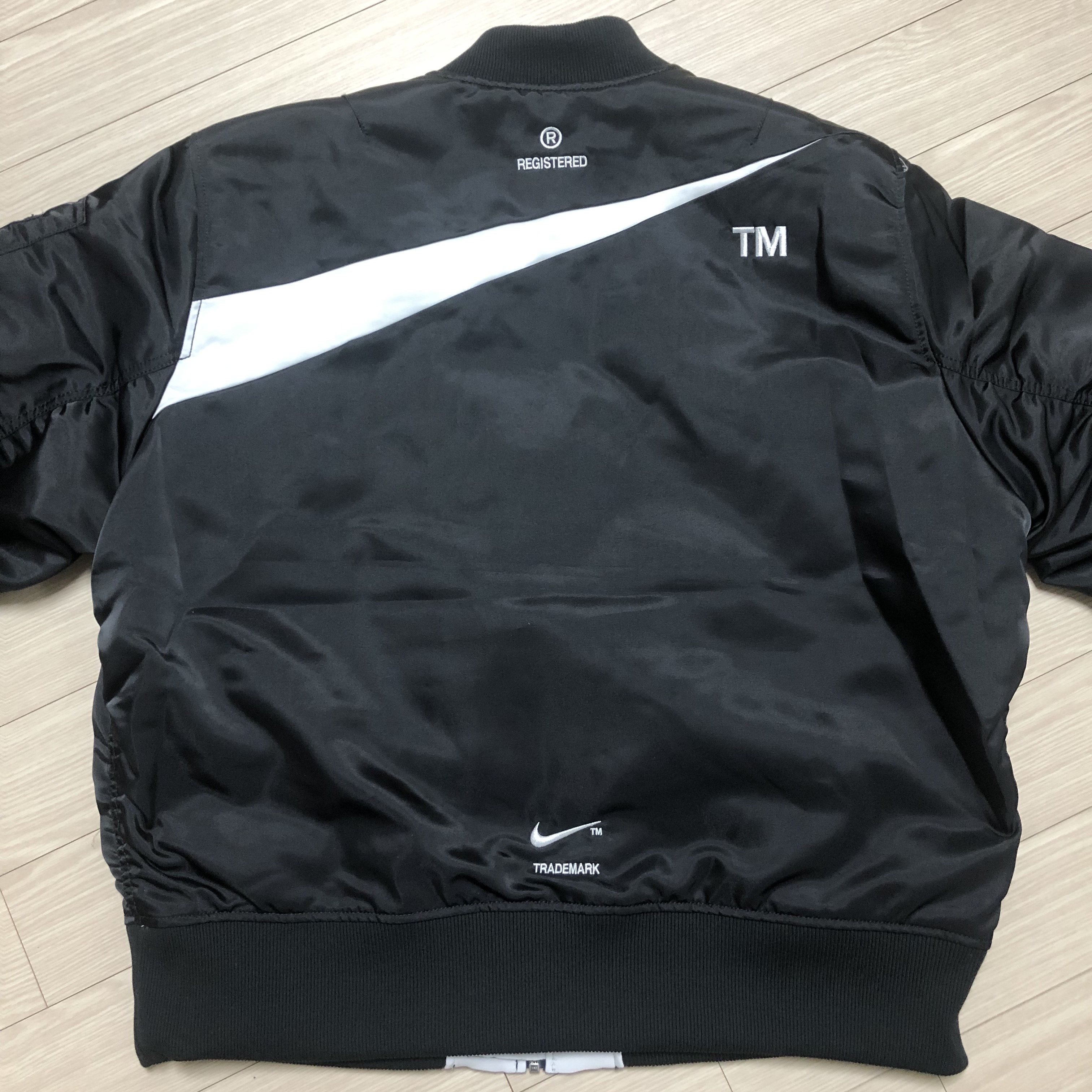 Nike NSW Swoosh Therma-Fit Bomber Black - Asia, Jordan 1 Retro Low OG Chicago 2016 착용 스타일 - 3
