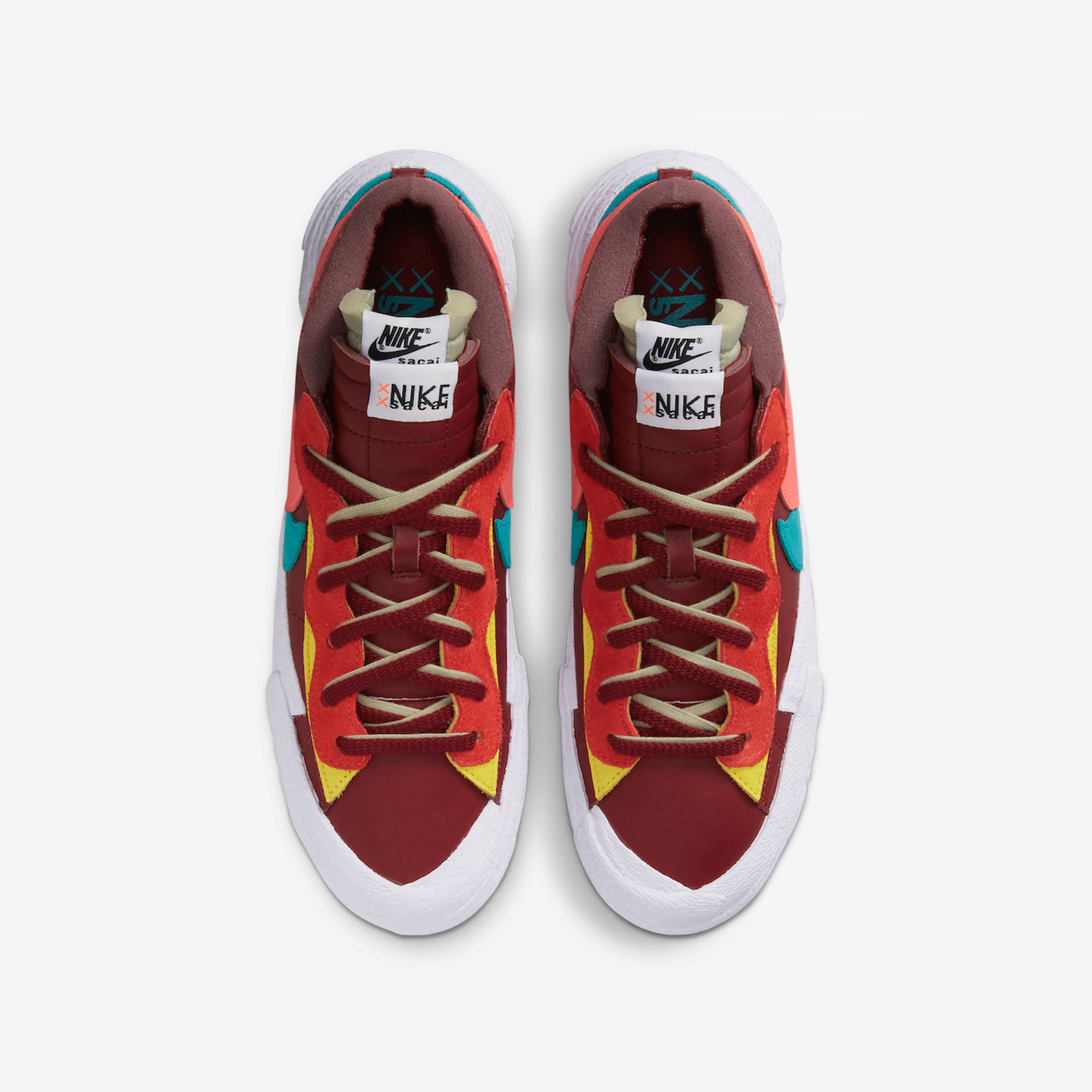 Nike x Sacai x Kaws Blazer Low Neptune Blue, Nike x Sacai x Kaws Blazer Low Team Red 착용 스타일 - 3