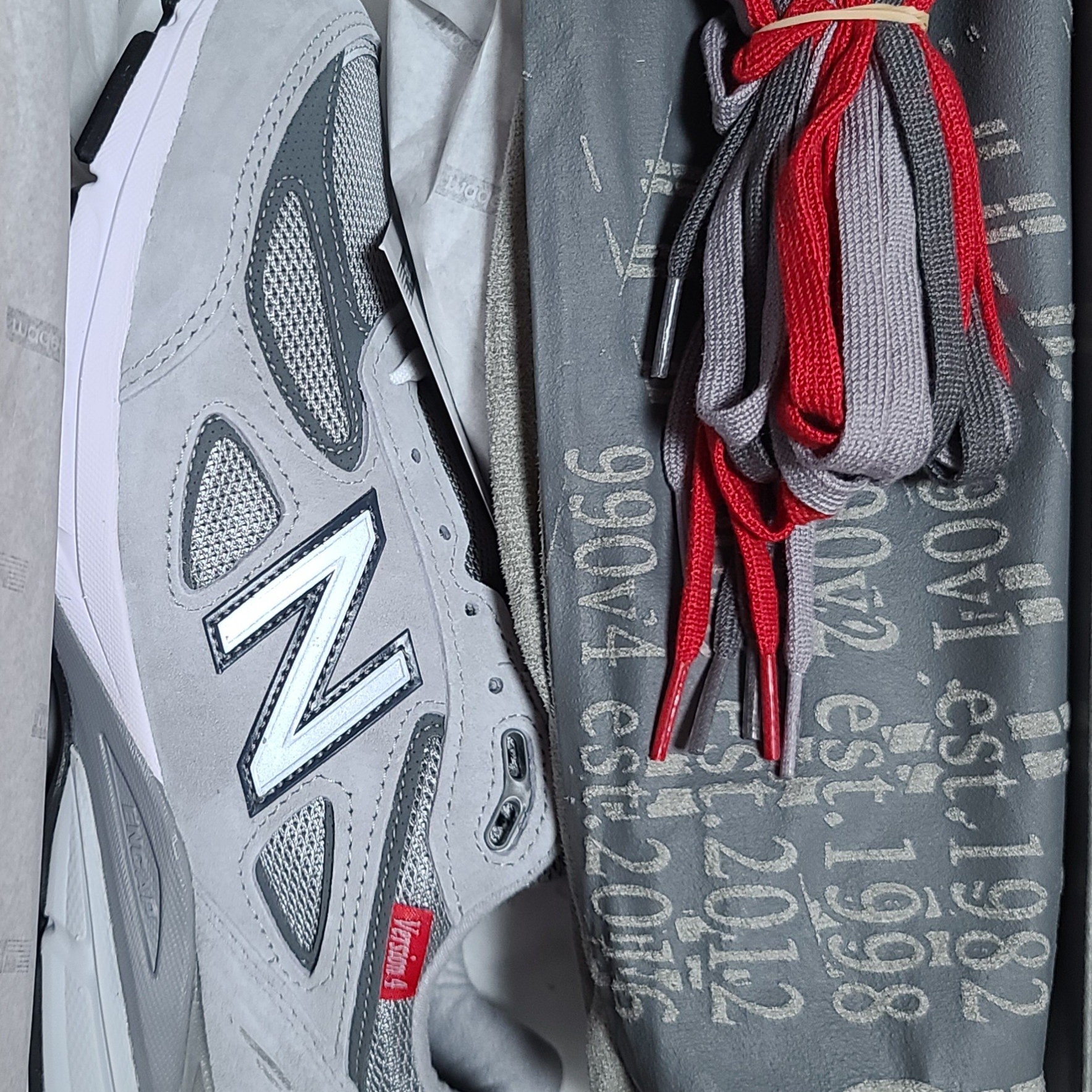 New Balance 990vs4 Made in USA Grey 착용 스타일