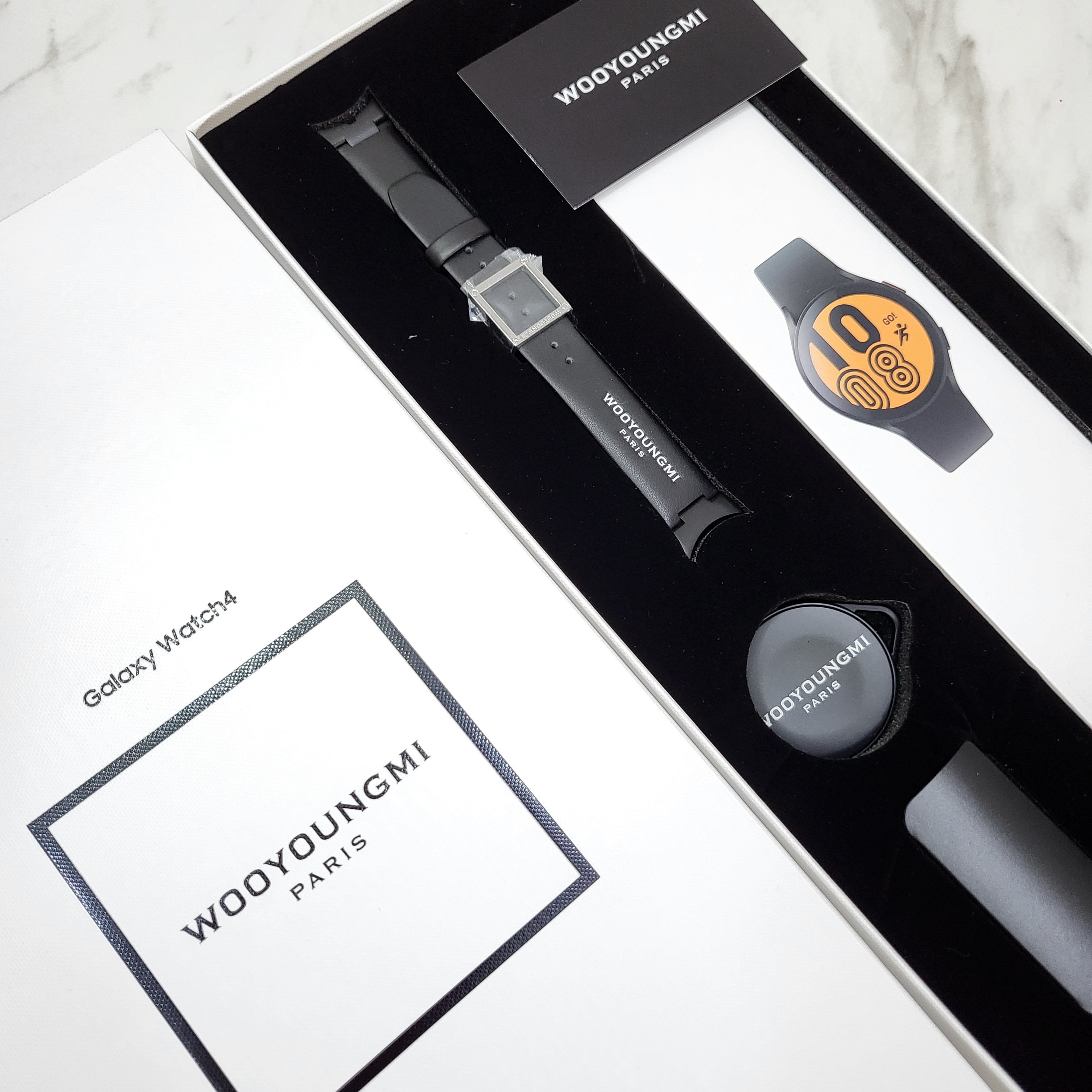 Samsung Galaxy Watch4 44mm Wooyoungmi Edition (Korean Ver.) 착용 스타일 - 1