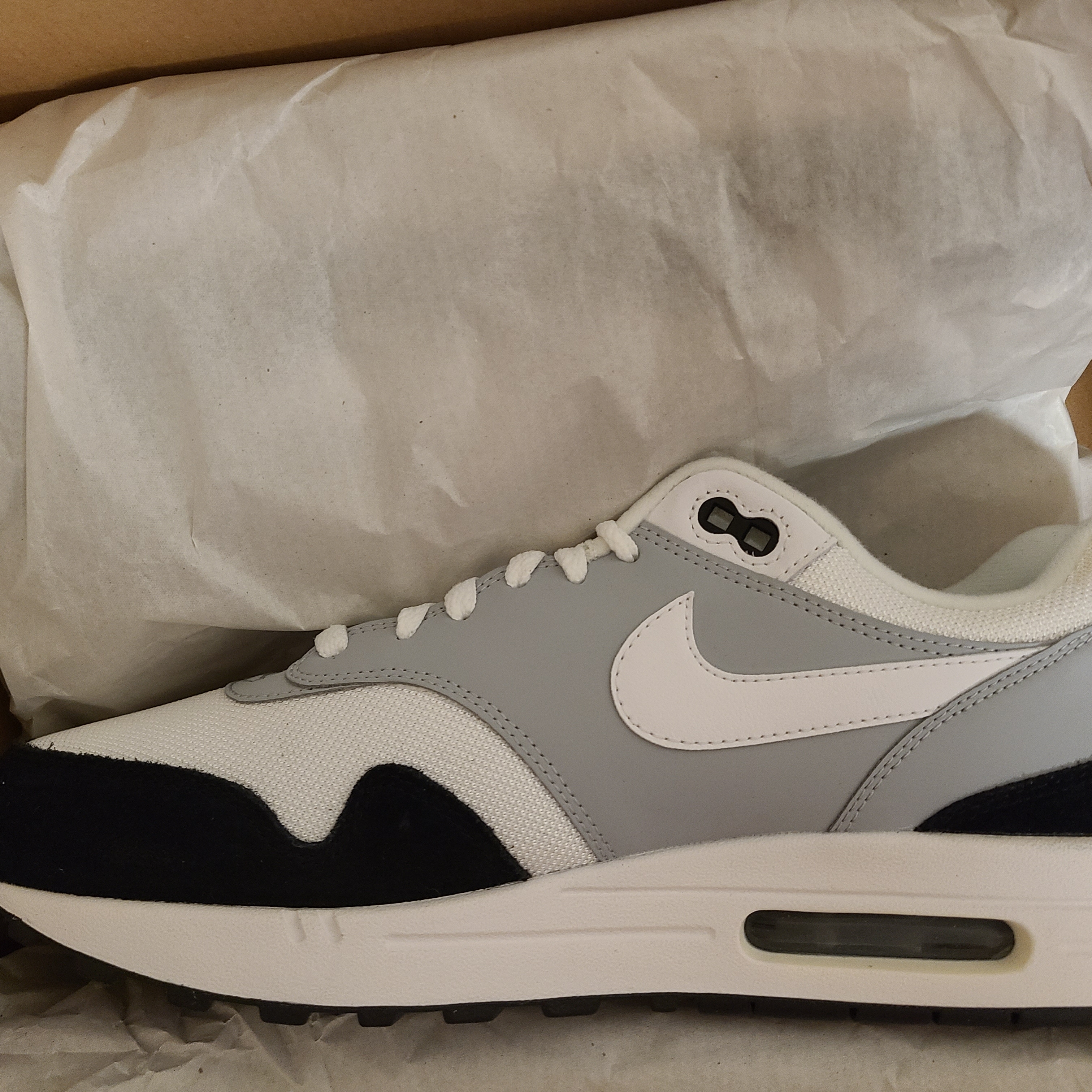 Nike Air Max 1 Wolf Grey Black 착용 스타일